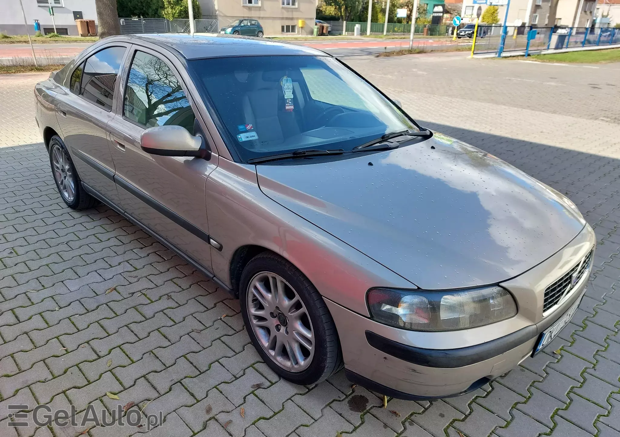 VOLVO S60 