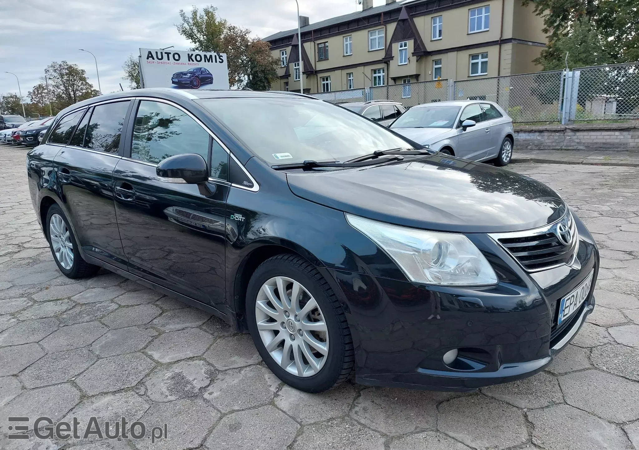 TOYOTA Avensis Premium