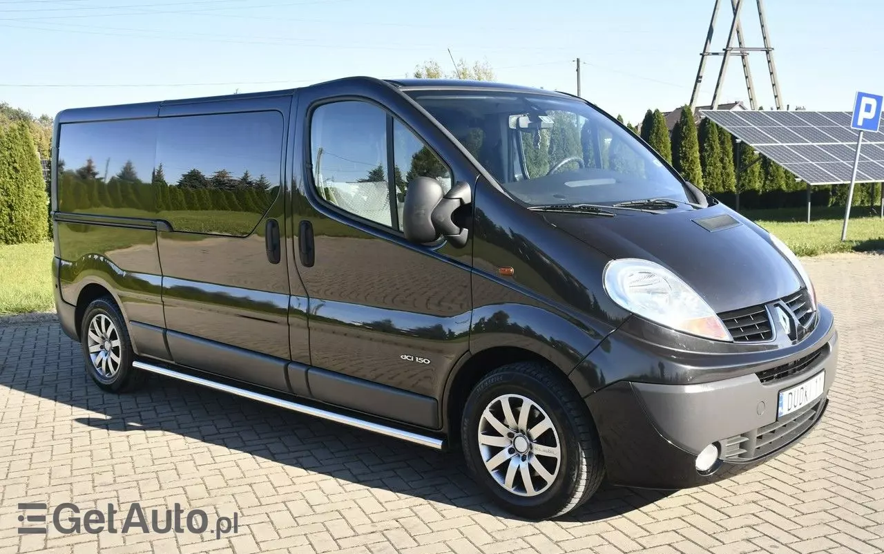 RENAULT Trafic 