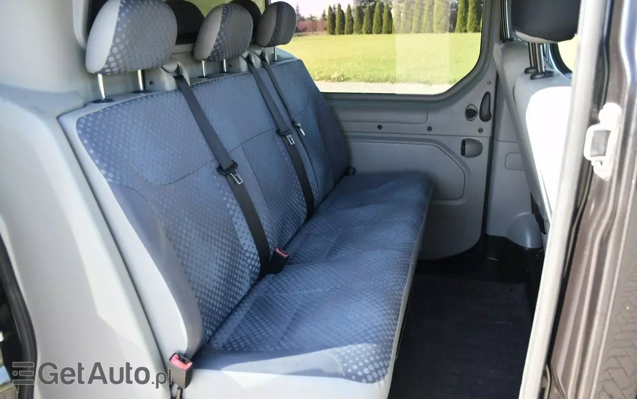 RENAULT Trafic 