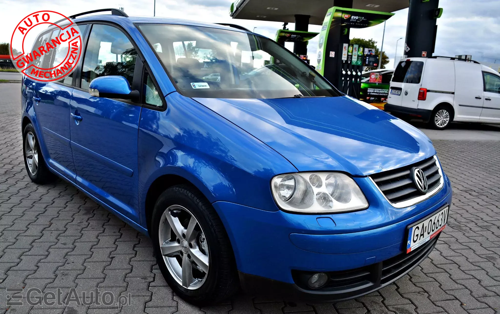 VOLKSWAGEN Touran 