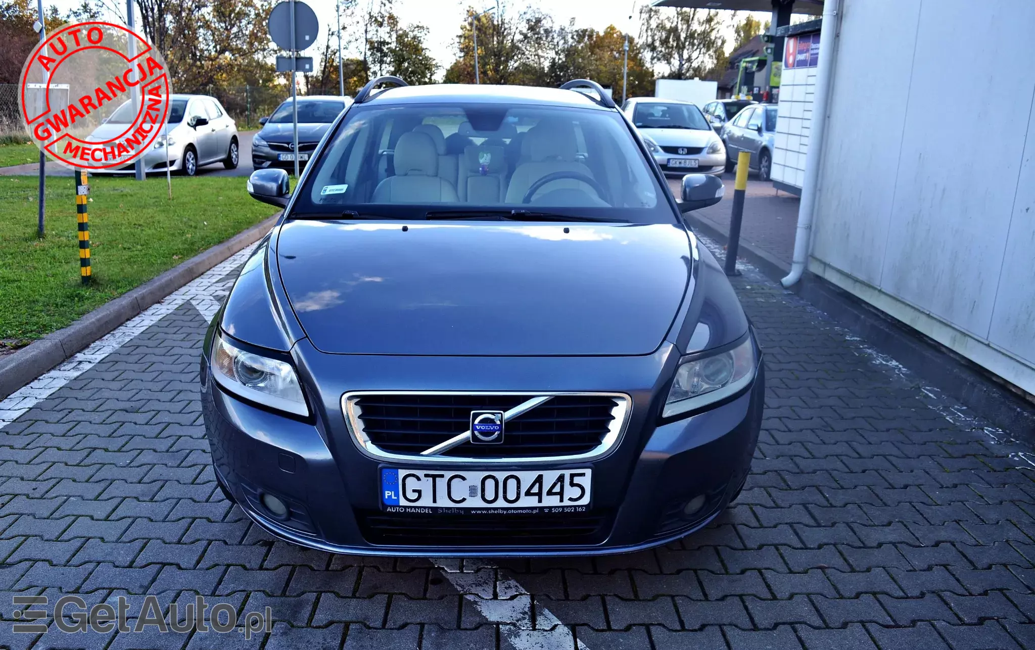 VOLVO V50 