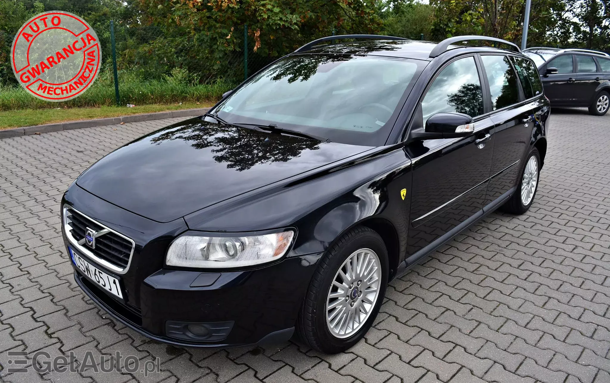 VOLVO V50 