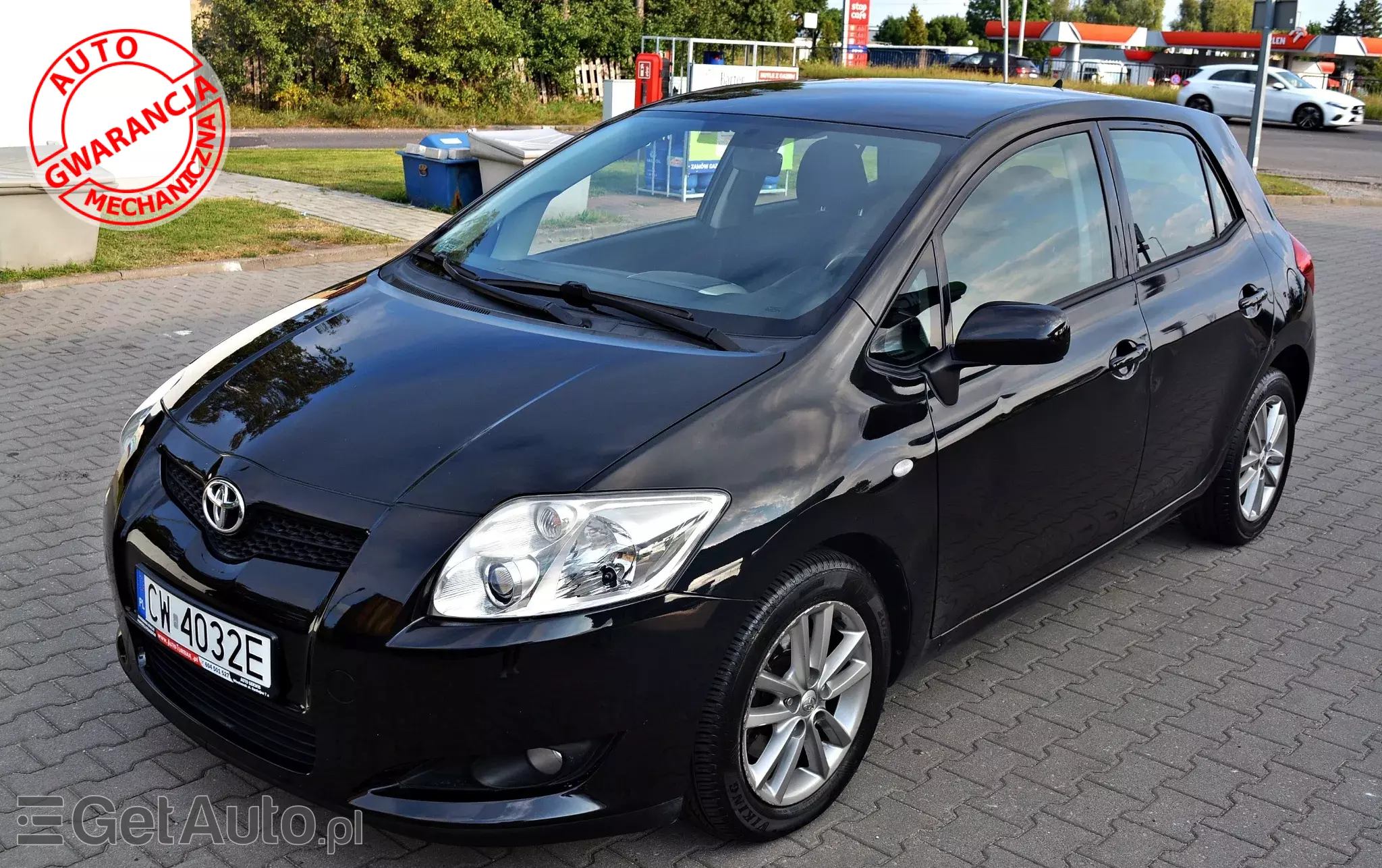 TOYOTA Auris 