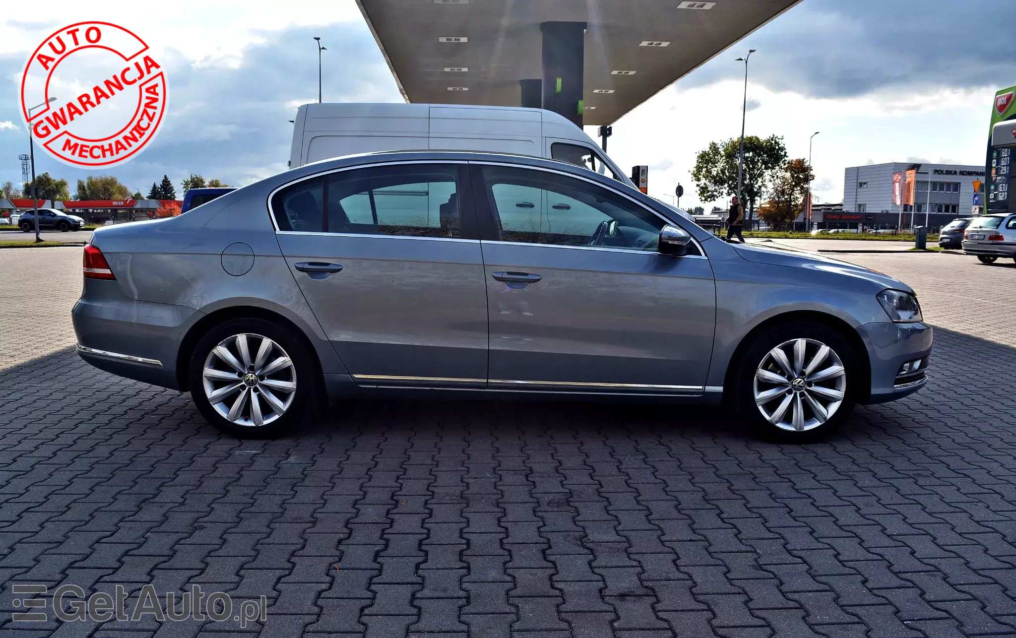 VOLKSWAGEN Passat Comfortline