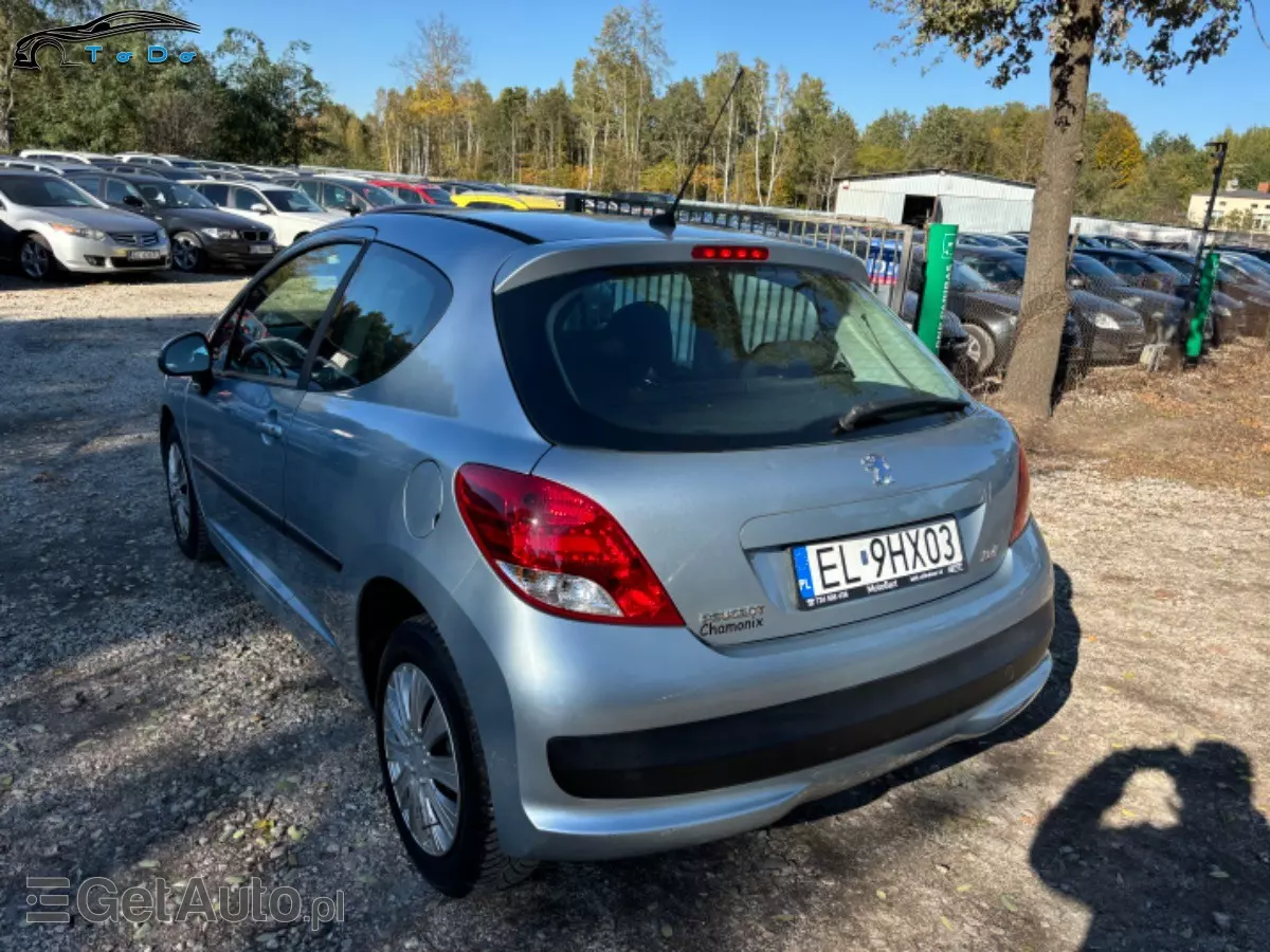 PEUGEOT 207 