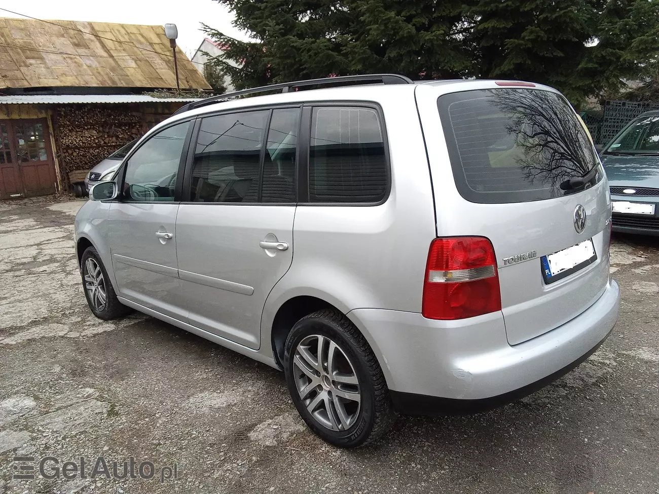 VOLKSWAGEN Touran Highline