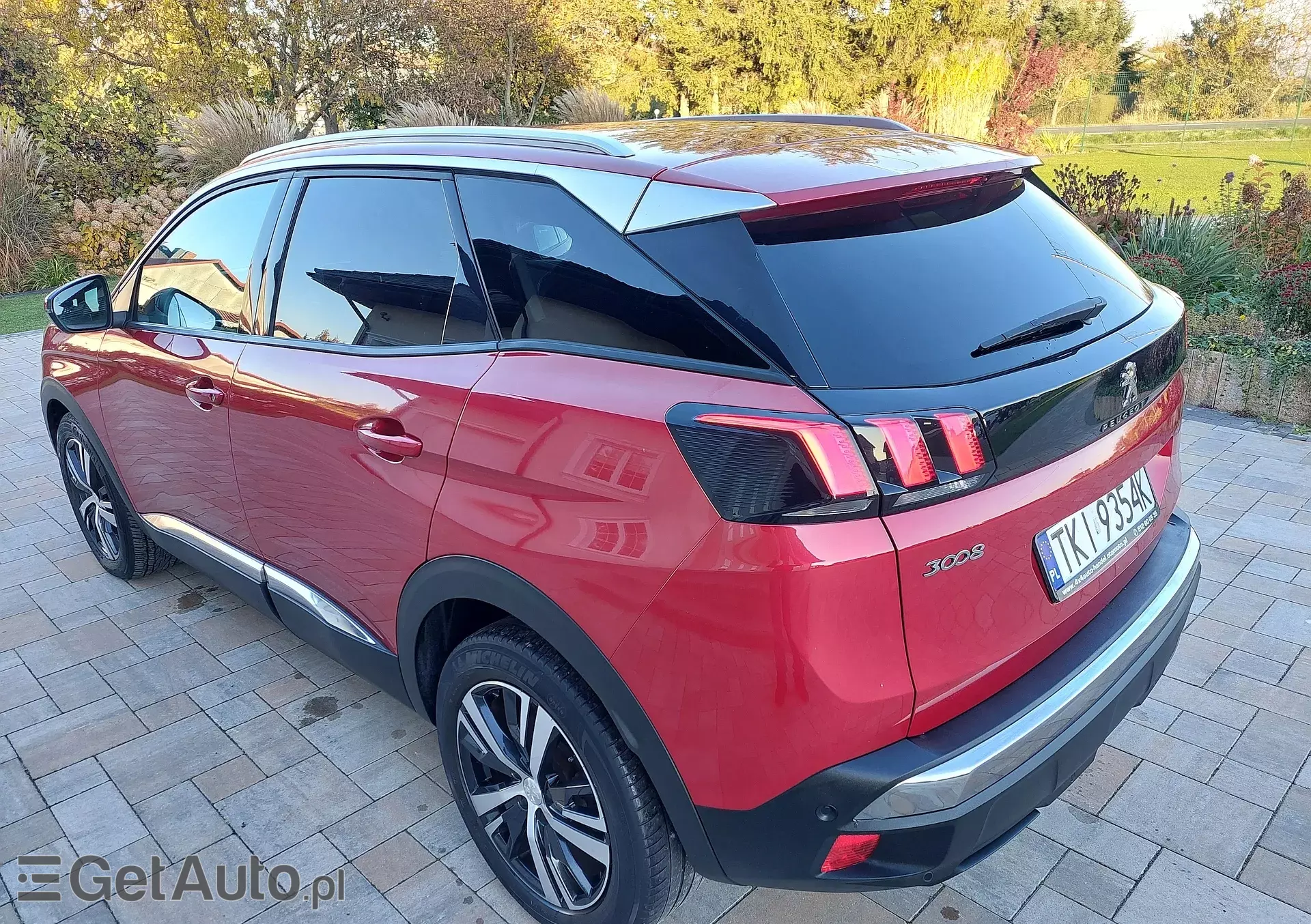 PEUGEOT 3008 