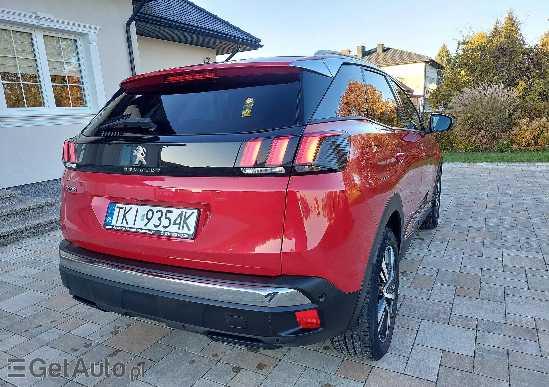 PEUGEOT 3008 