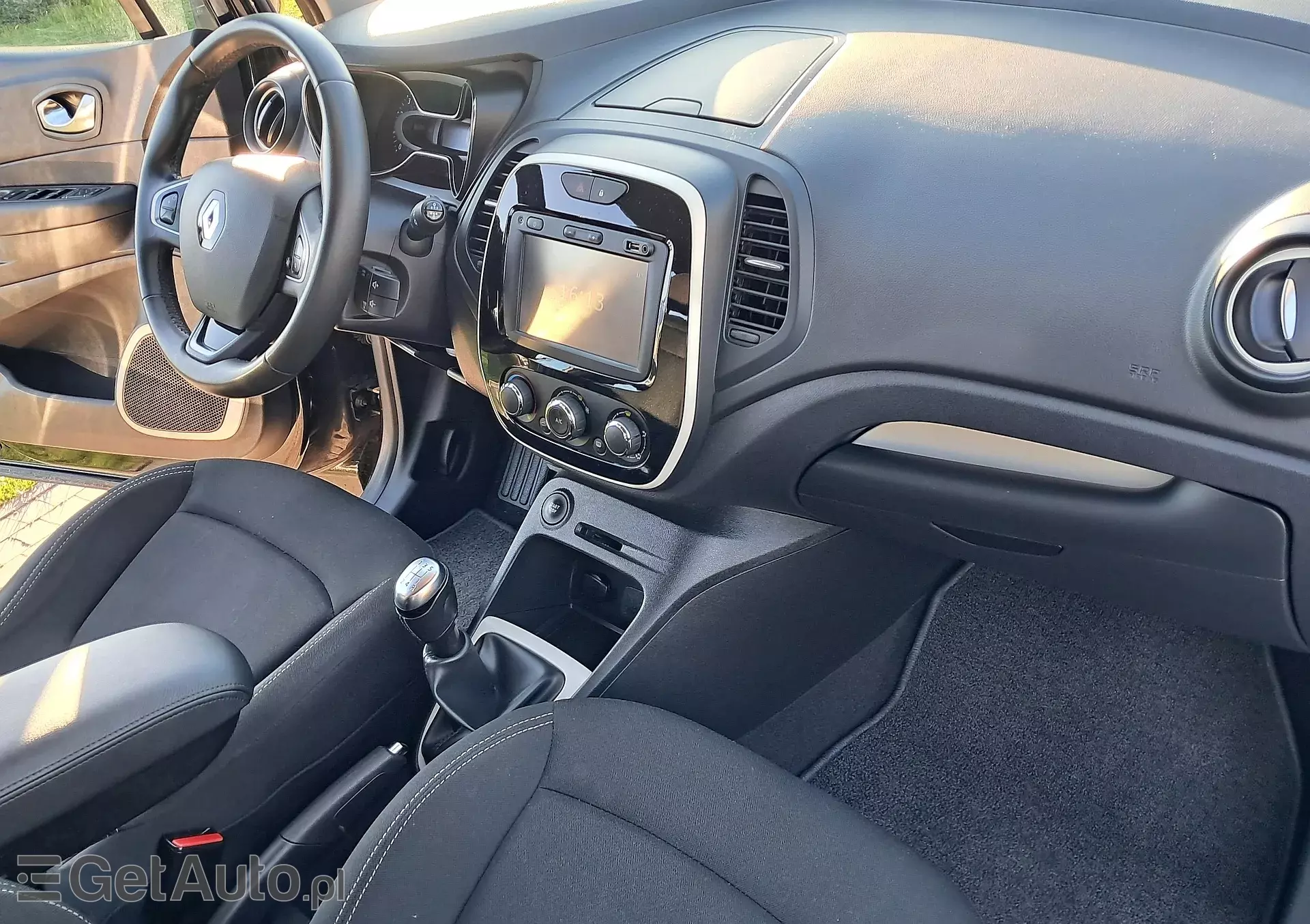 RENAULT Captur 