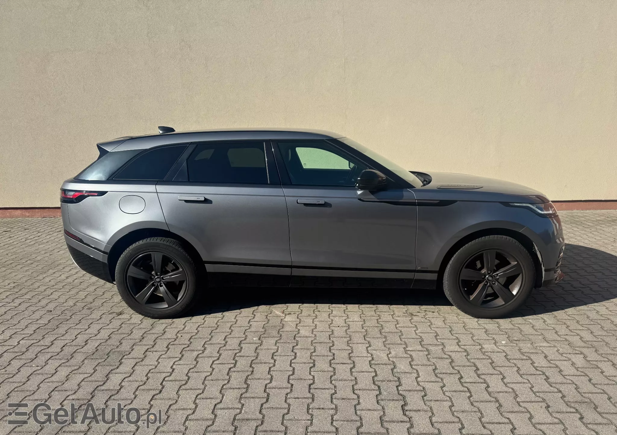 LAND ROVER Range Rover Velar R-Dynamic S