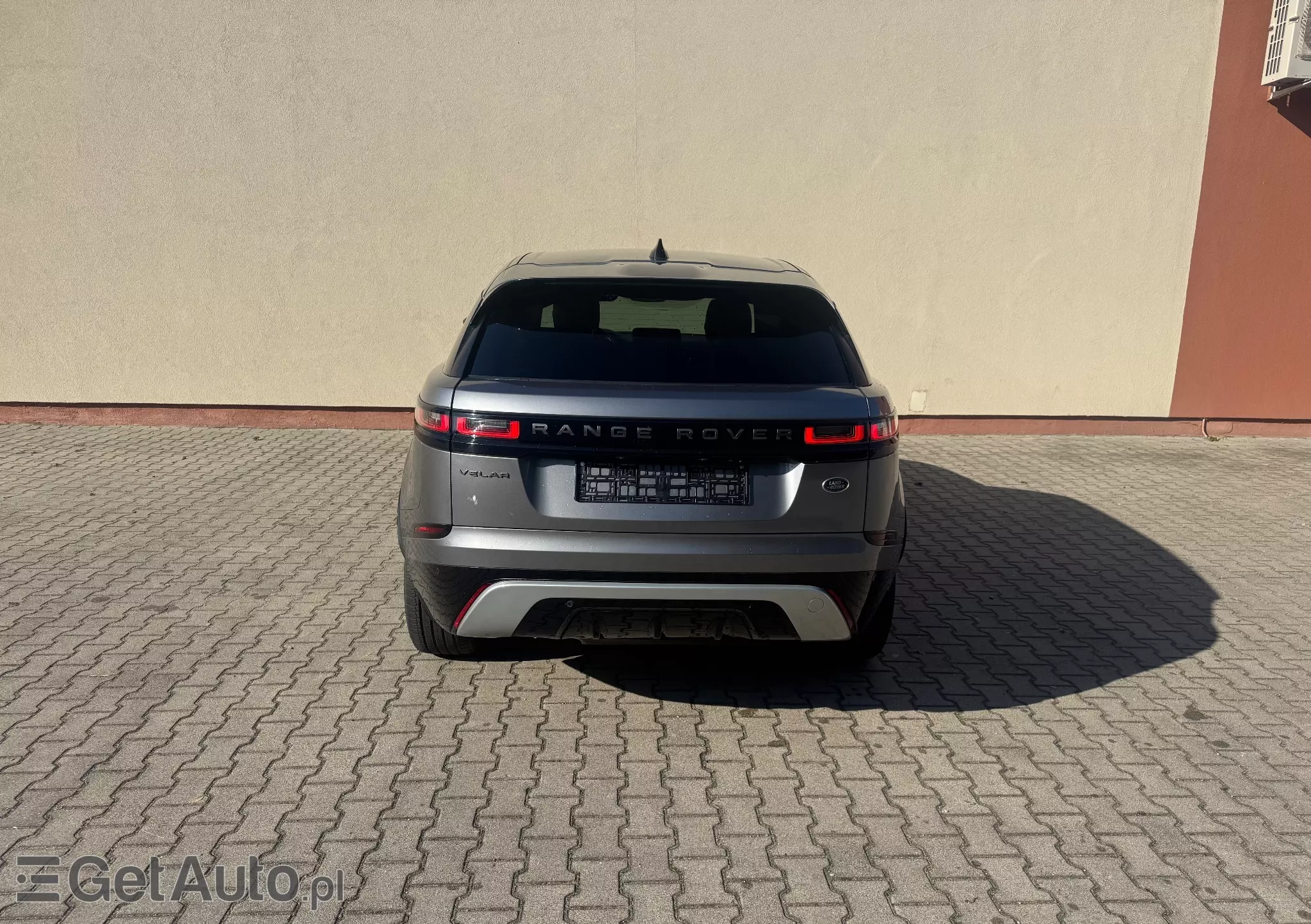 LAND ROVER Range Rover Velar R-Dynamic S