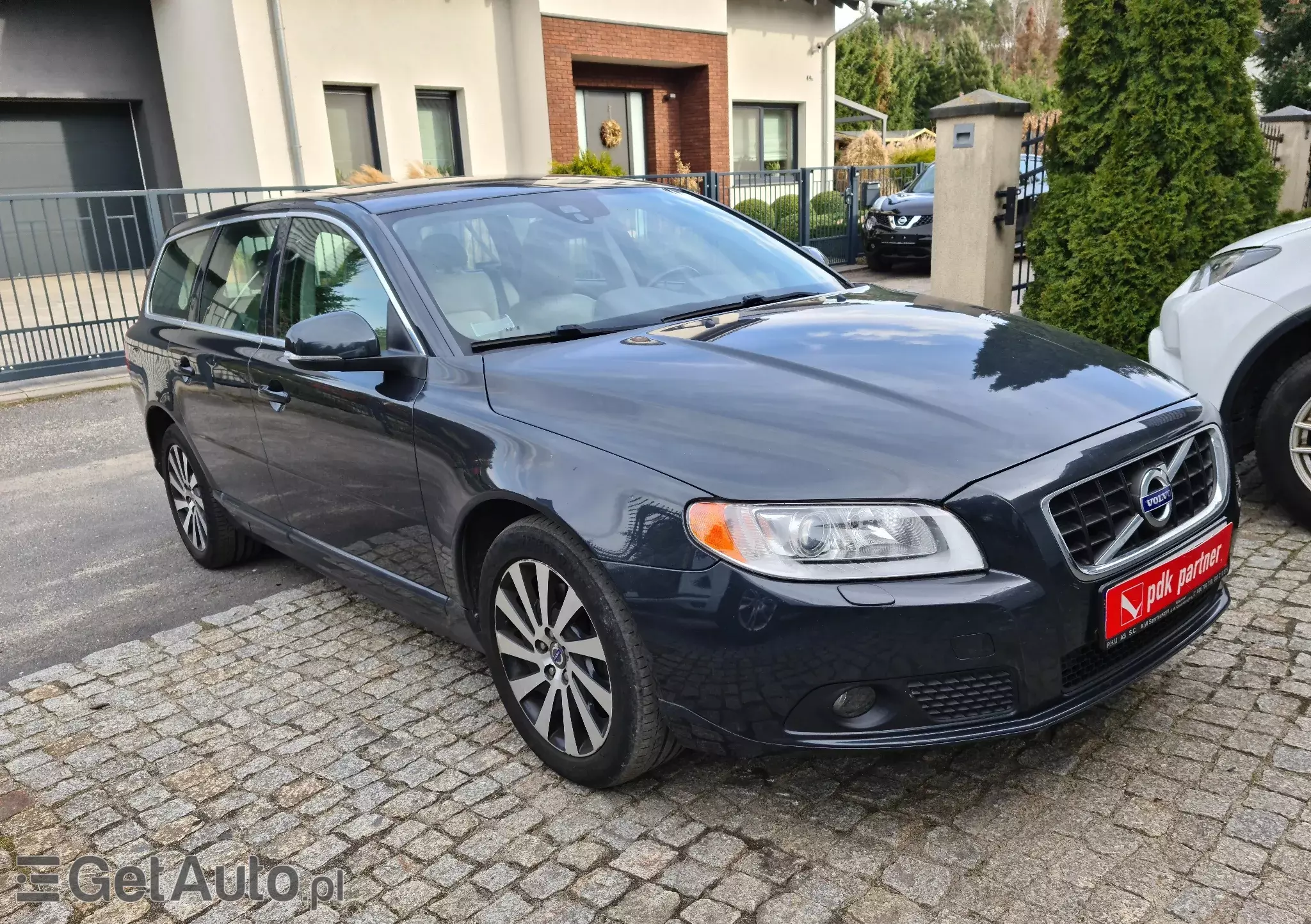 VOLVO V70 Momentum