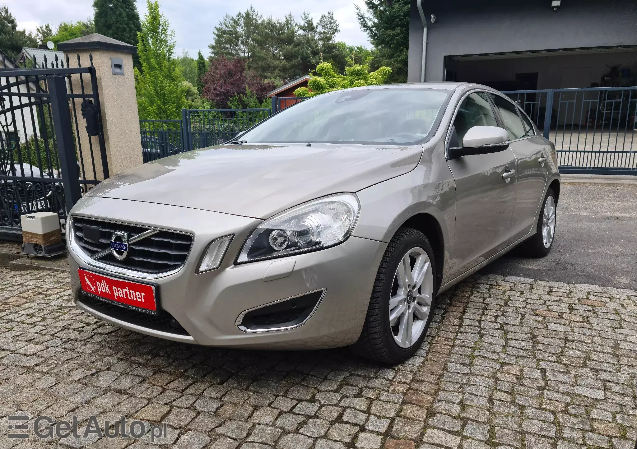 VOLVO S60 Momentum