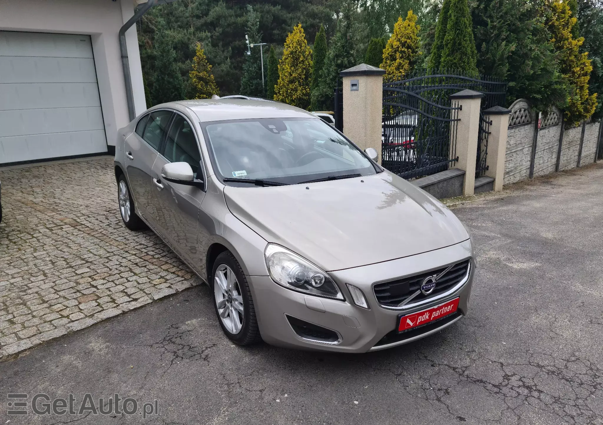 VOLVO S60 Momentum