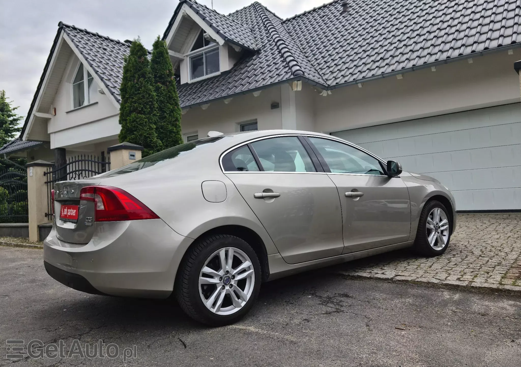 VOLVO S60 Momentum