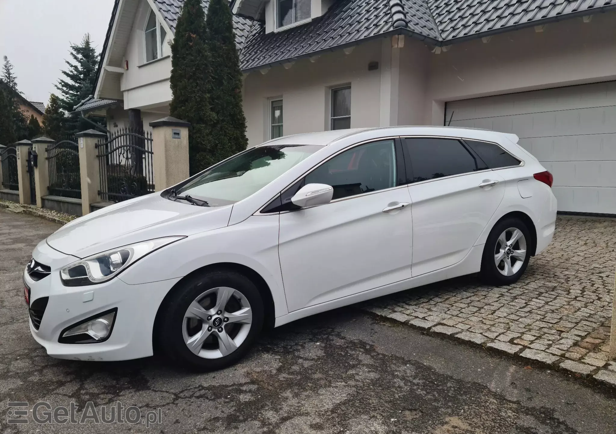 HYUNDAI I40 