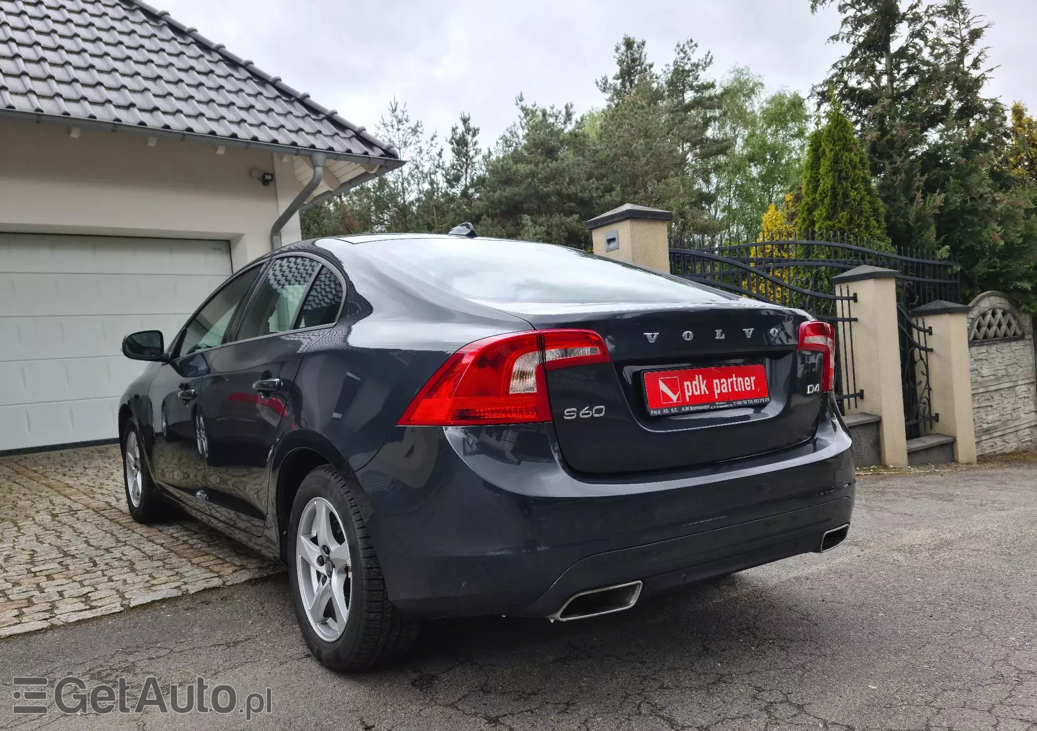 VOLVO S60 