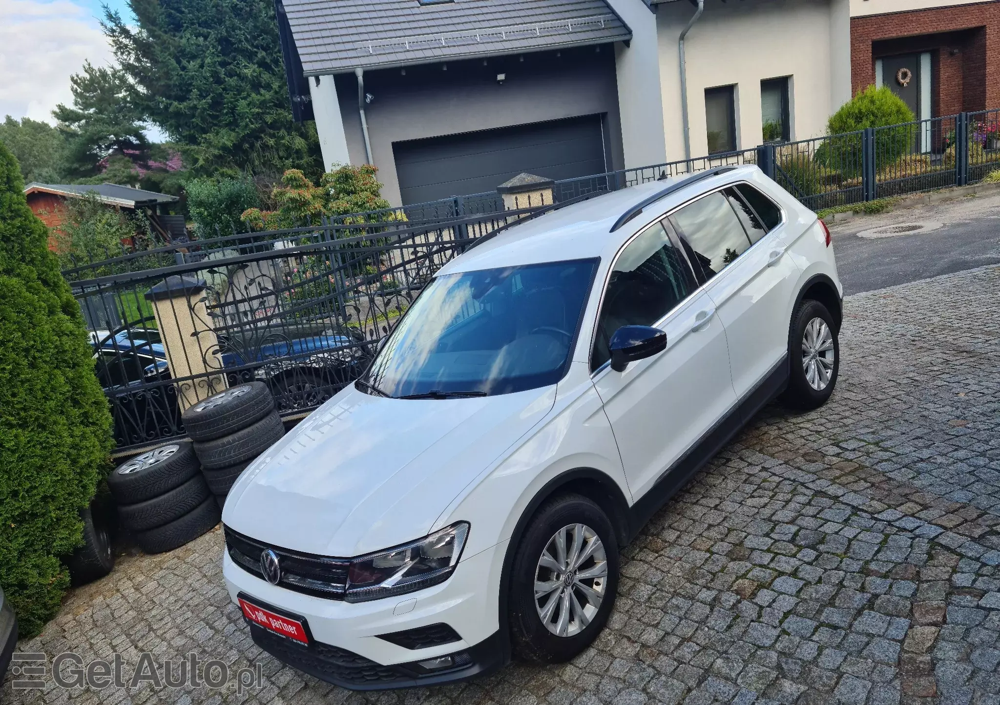 VOLKSWAGEN Tiguan Comfortline SCR 4 Mot DSG