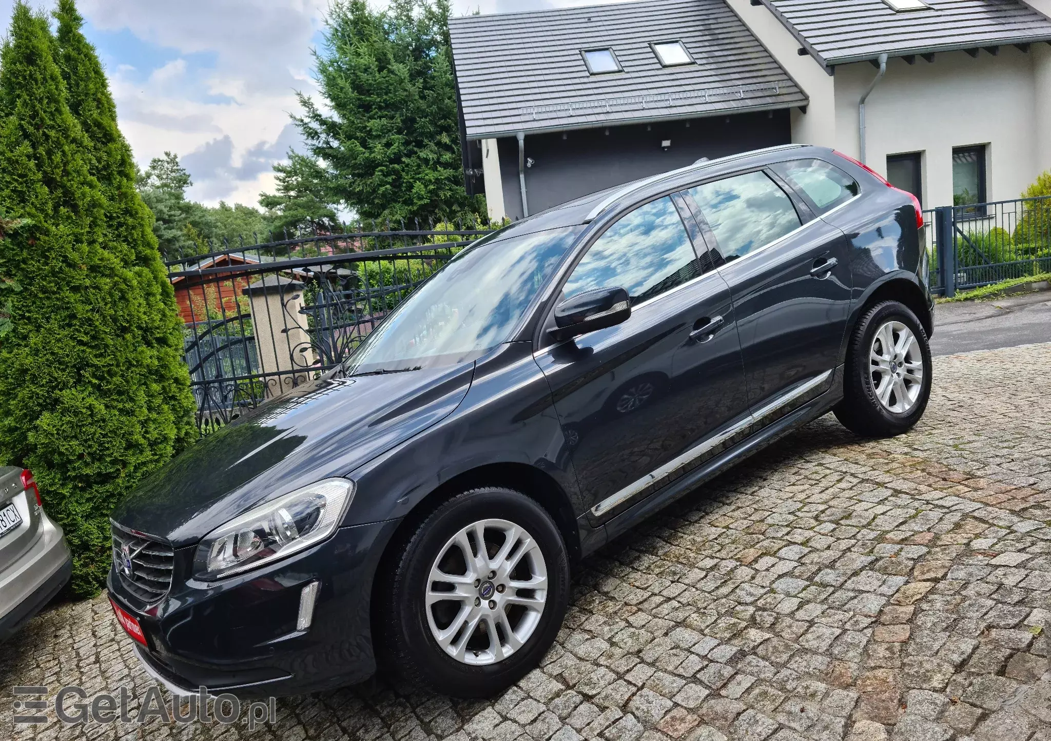 VOLVO XC 60 Momentum