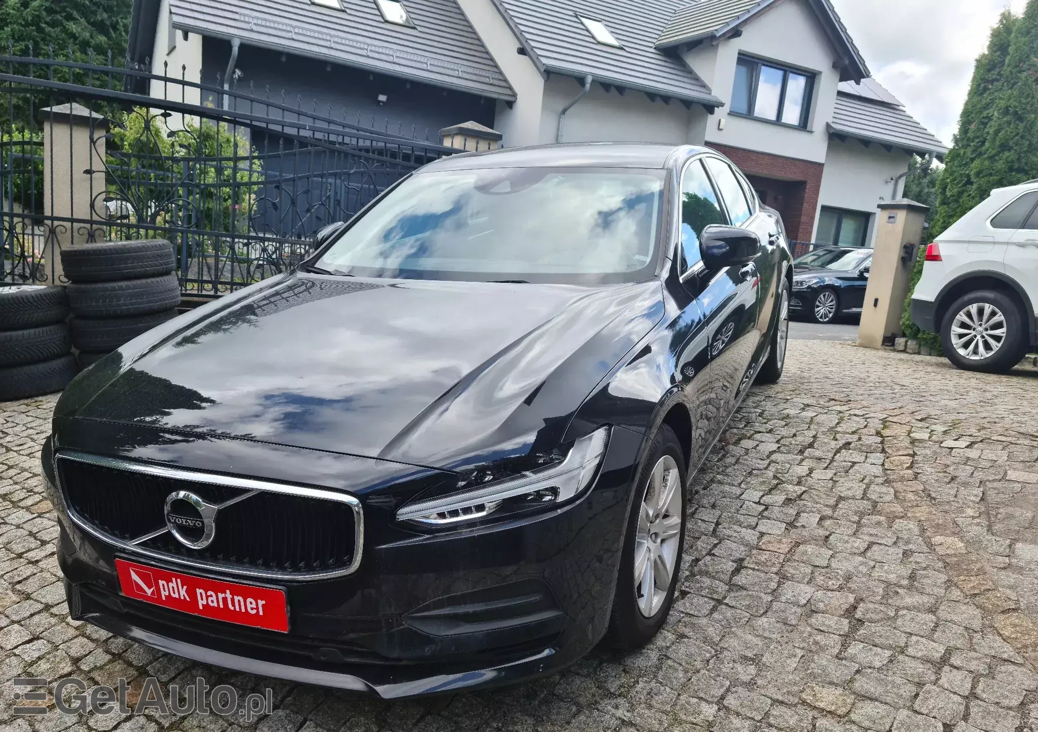 VOLVO S90 Momentum