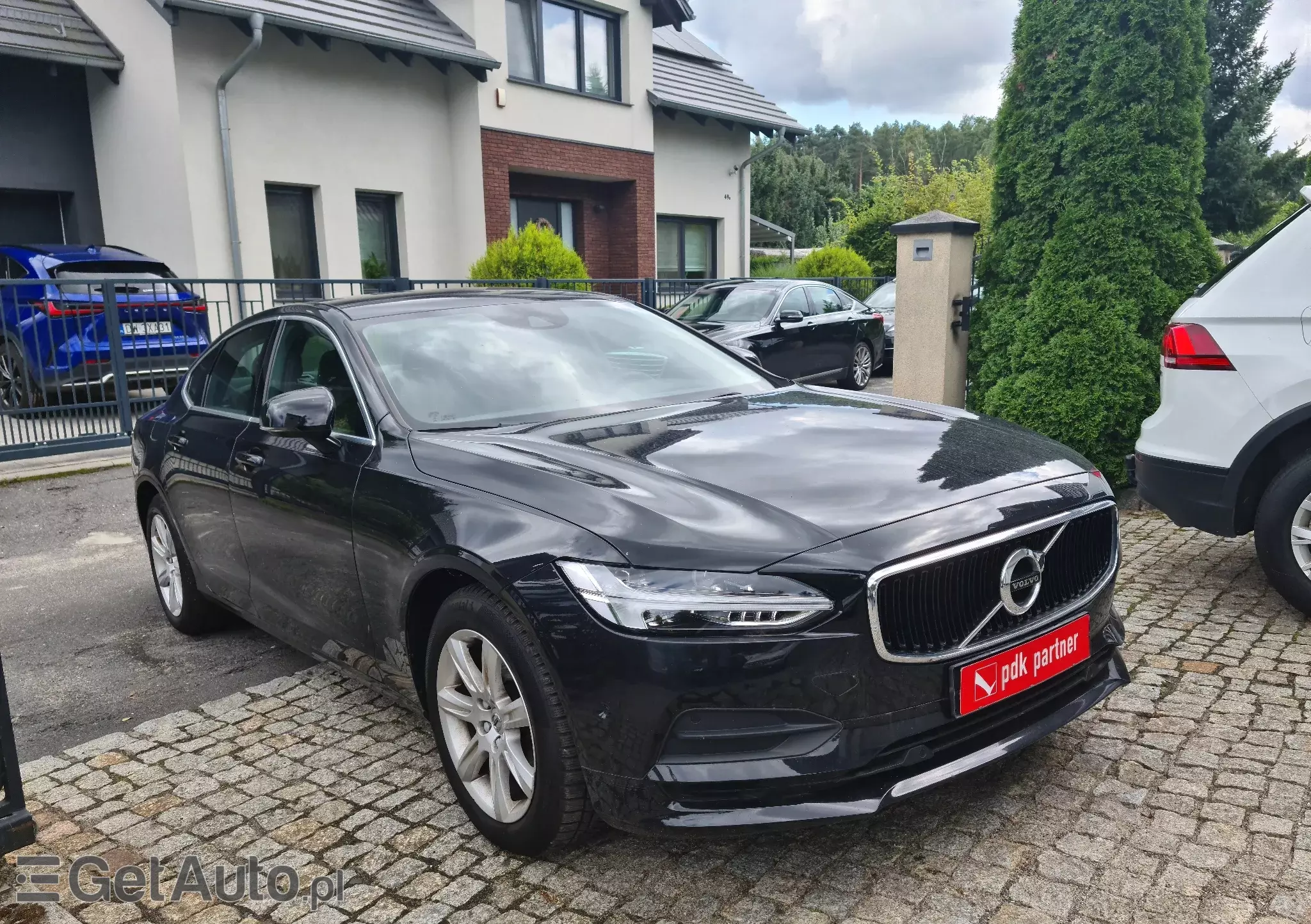 VOLVO S90 Momentum