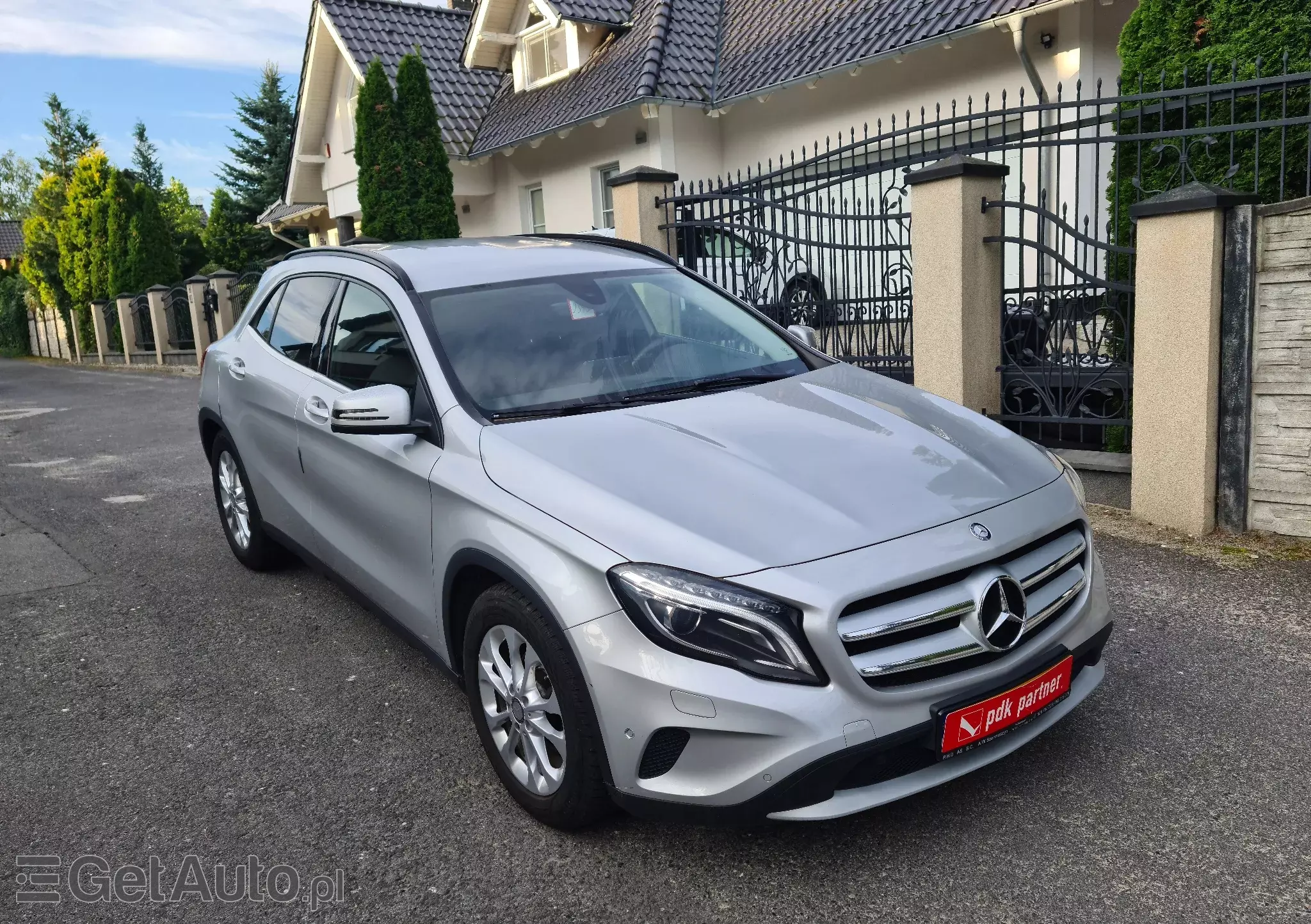 MERCEDES-BENZ GLA DCT