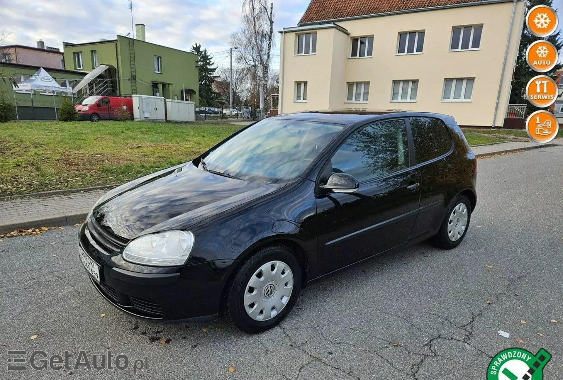 VOLKSWAGEN Golf 