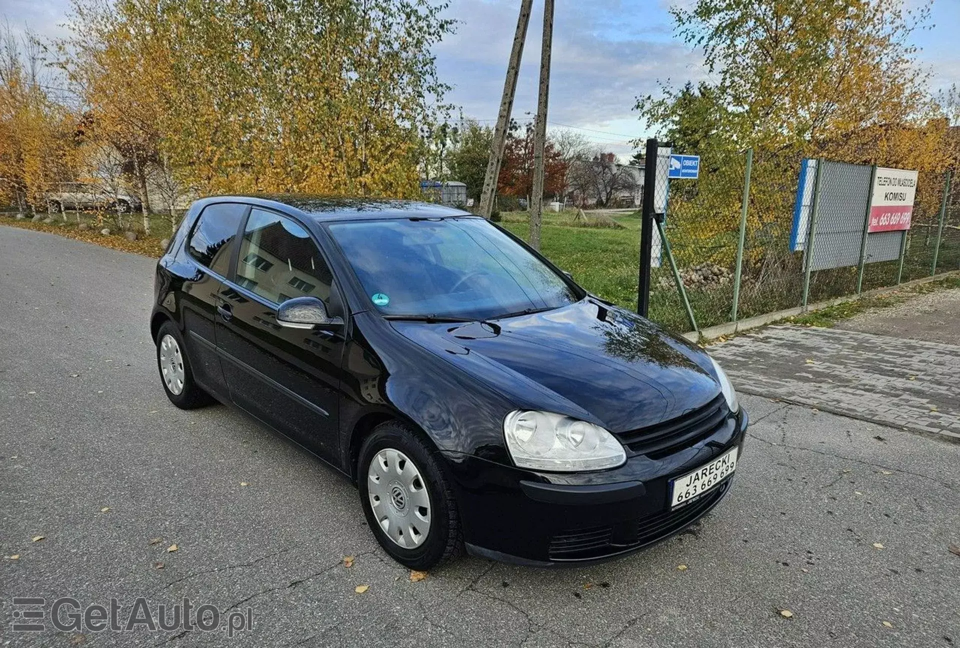 VOLKSWAGEN Golf 