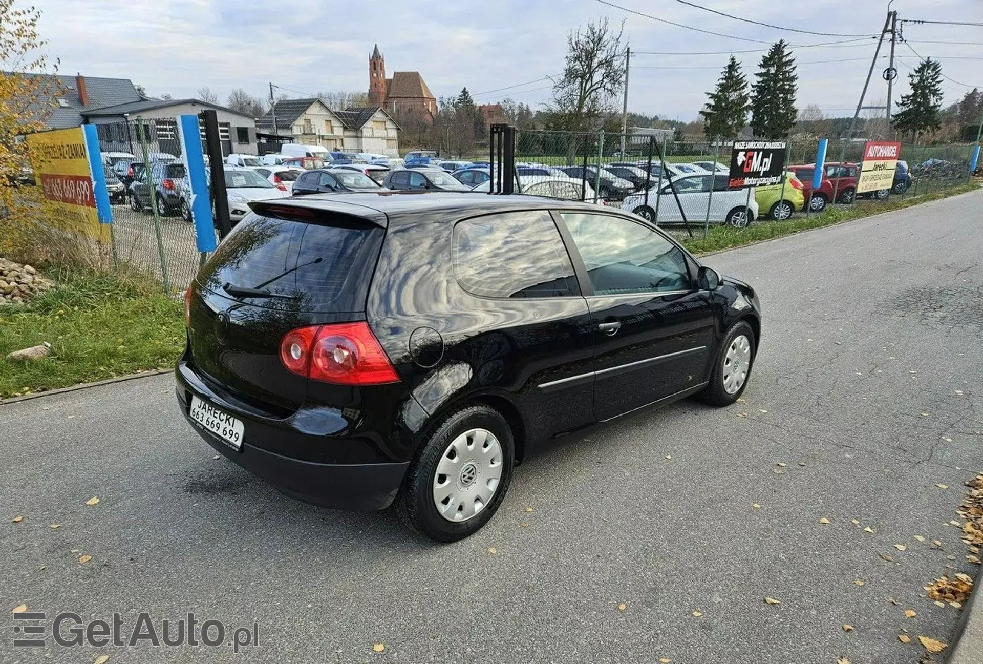 VOLKSWAGEN Golf 