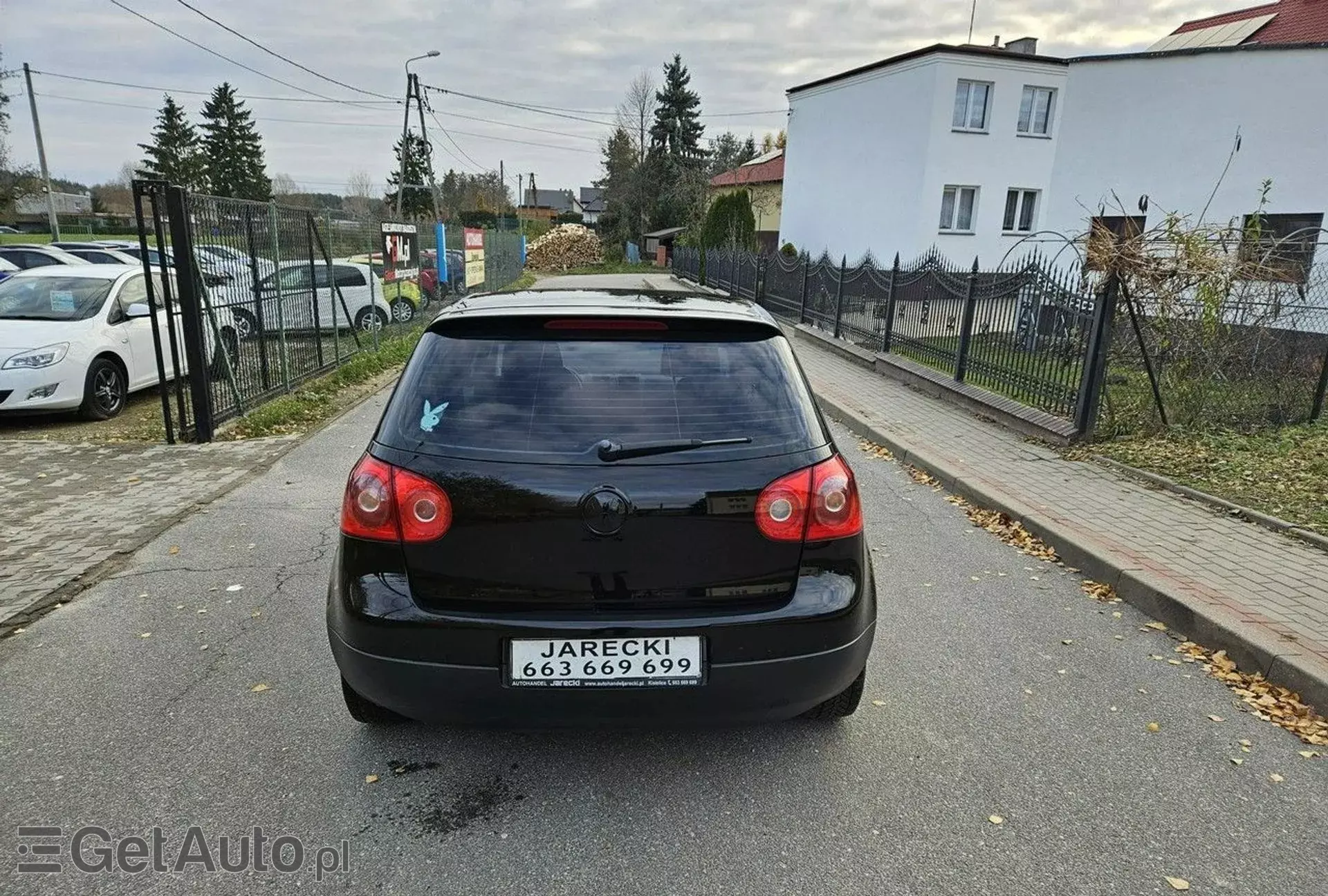 VOLKSWAGEN Golf 