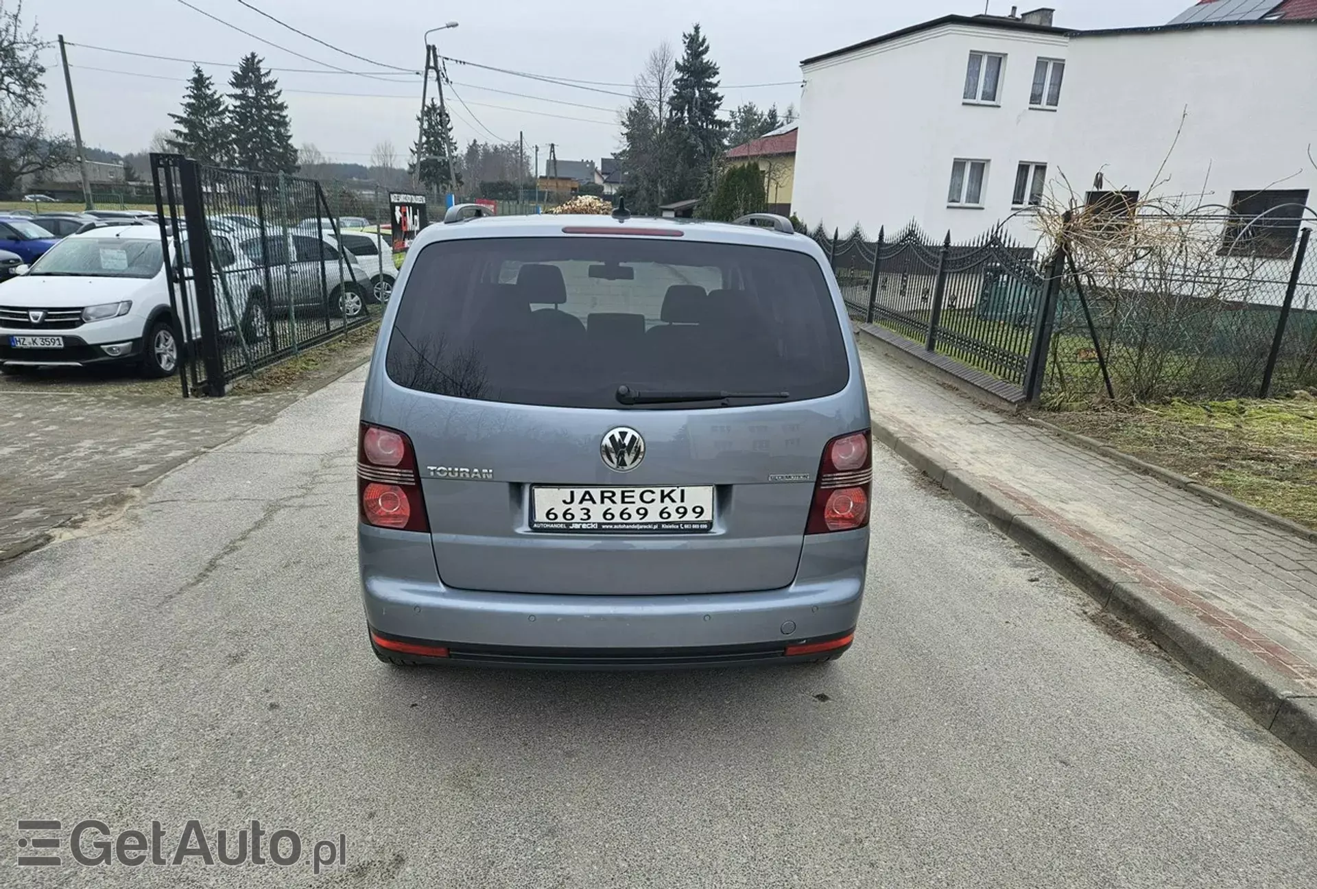 VOLKSWAGEN Touran 