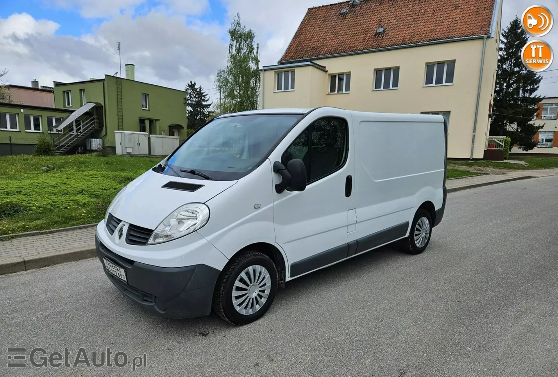 RENAULT Trafic 