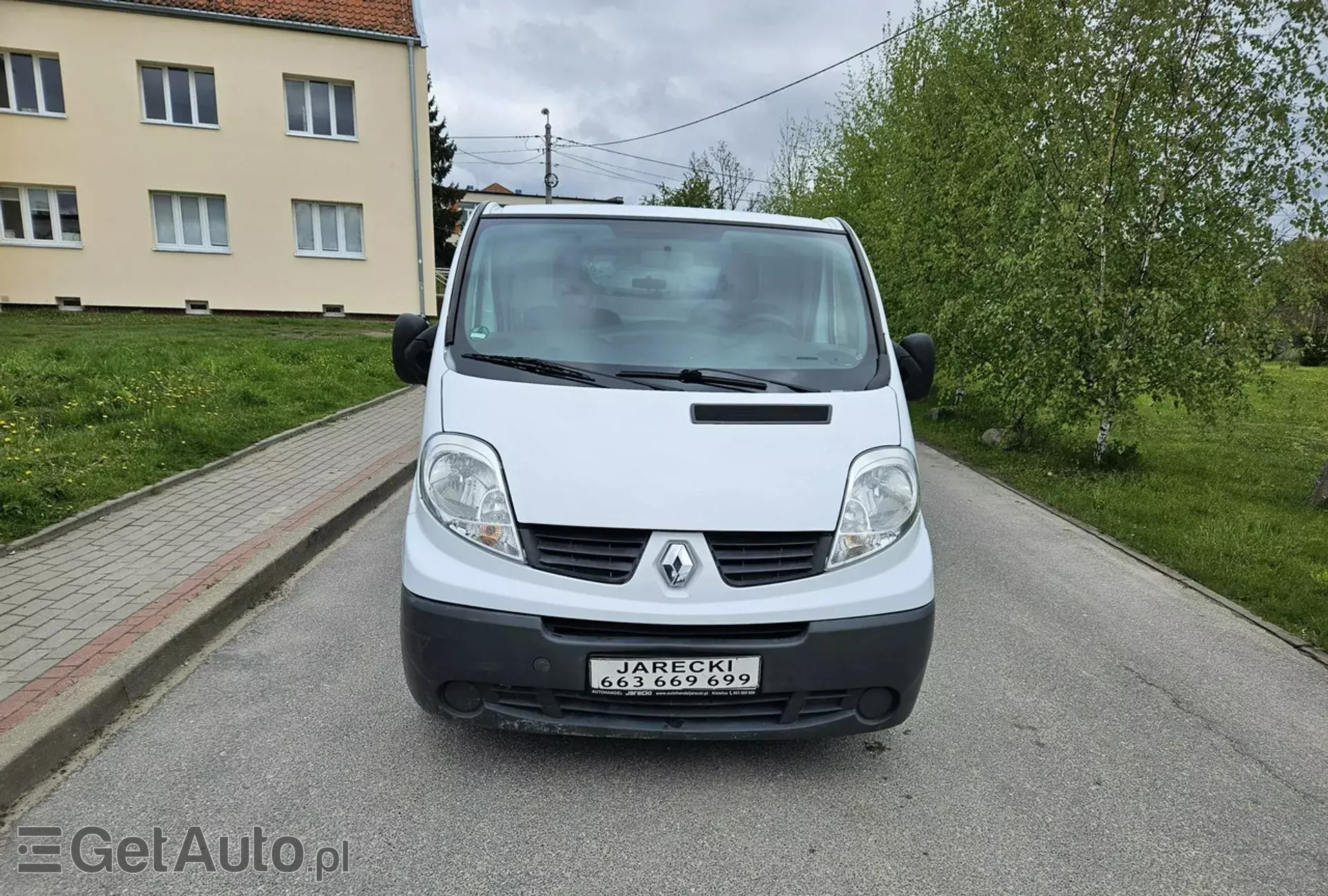 RENAULT Trafic 