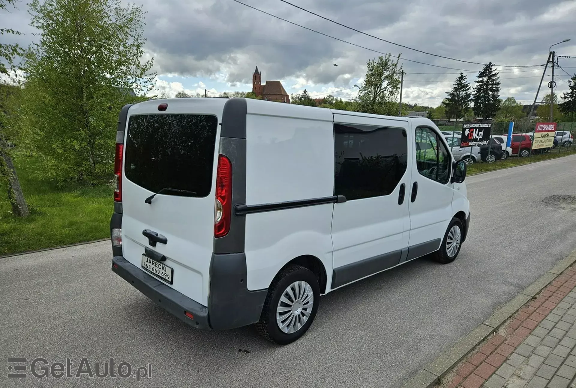 RENAULT Trafic 