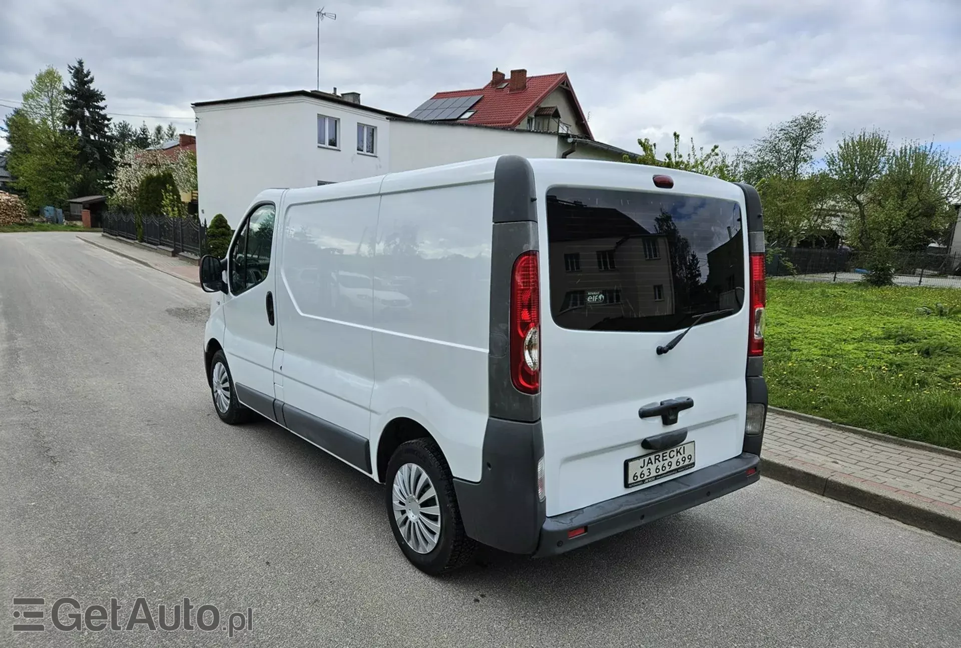 RENAULT Trafic 