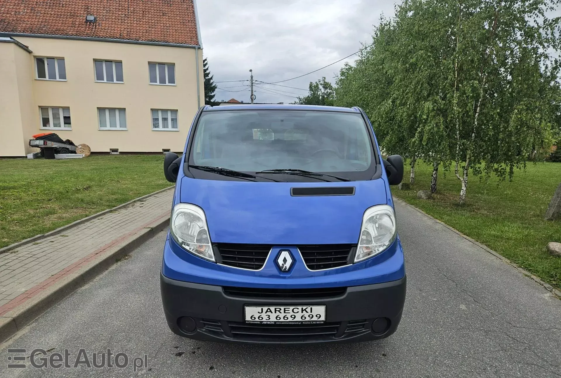 RENAULT Trafic 