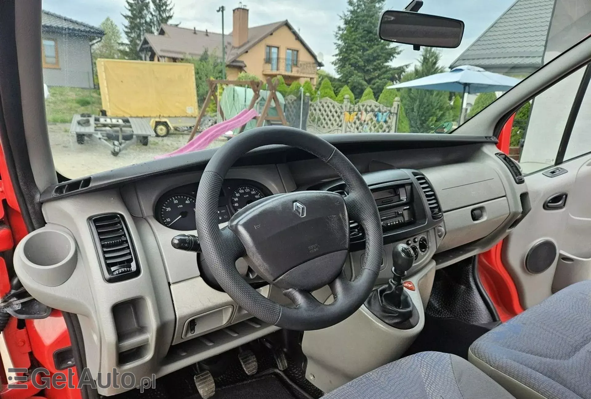 RENAULT Trafic 