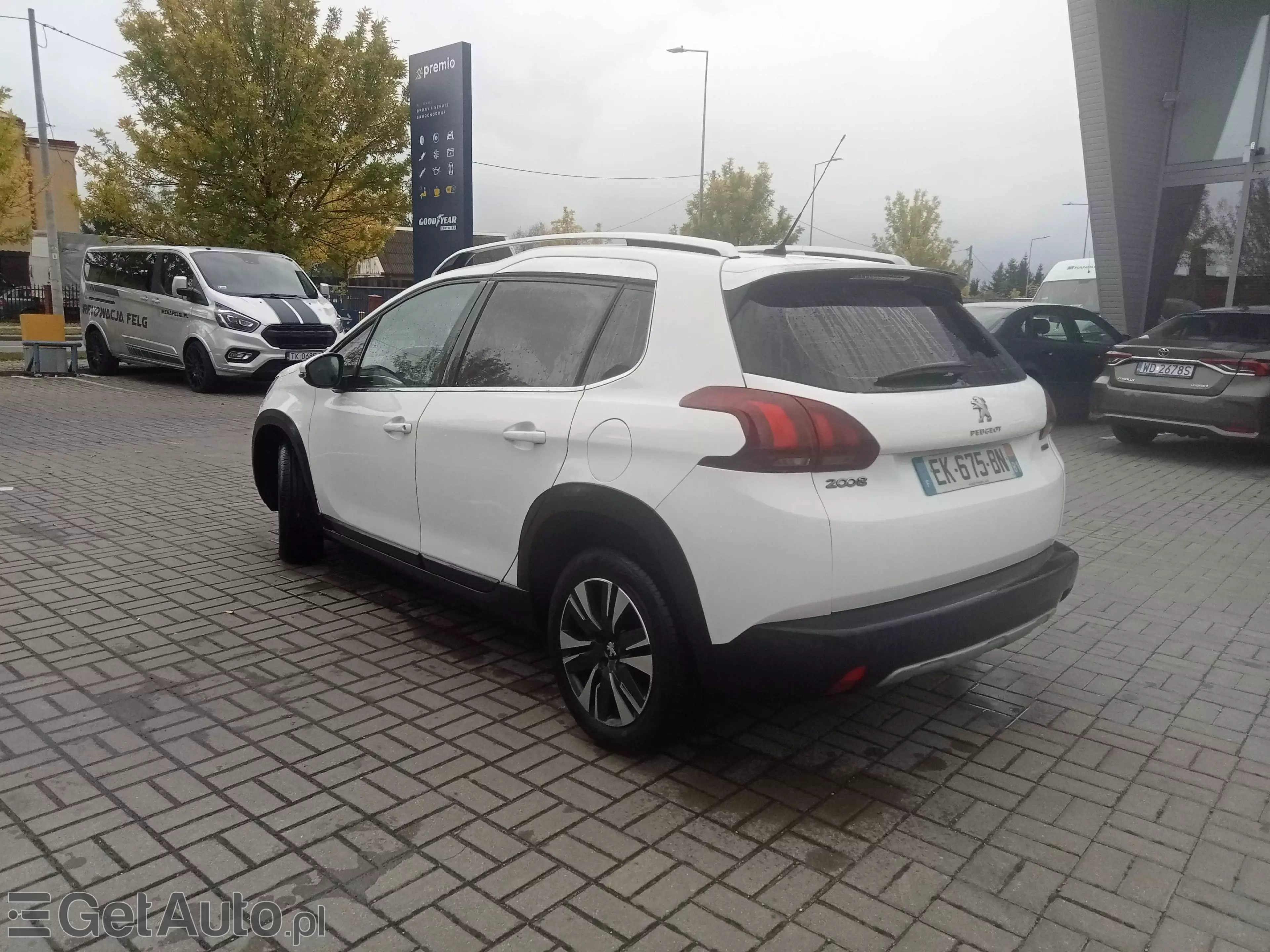 PEUGEOT 2008 