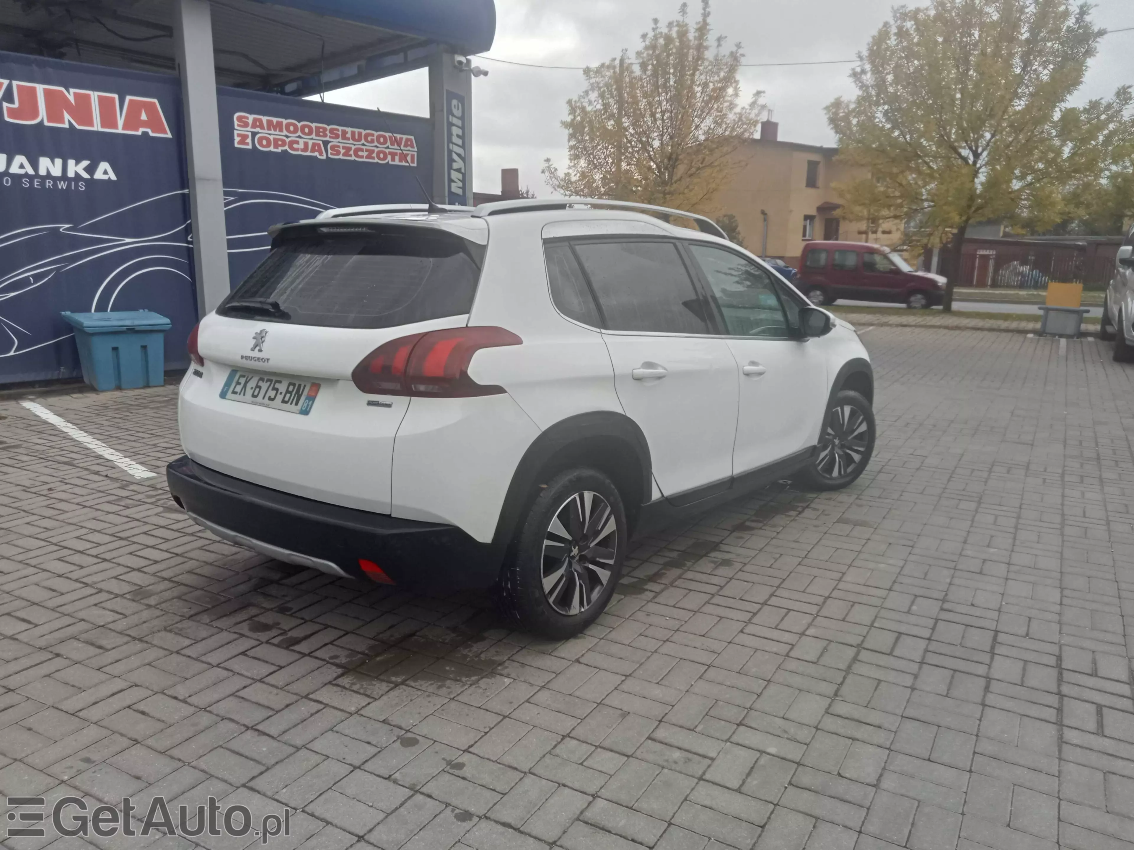 PEUGEOT 2008 