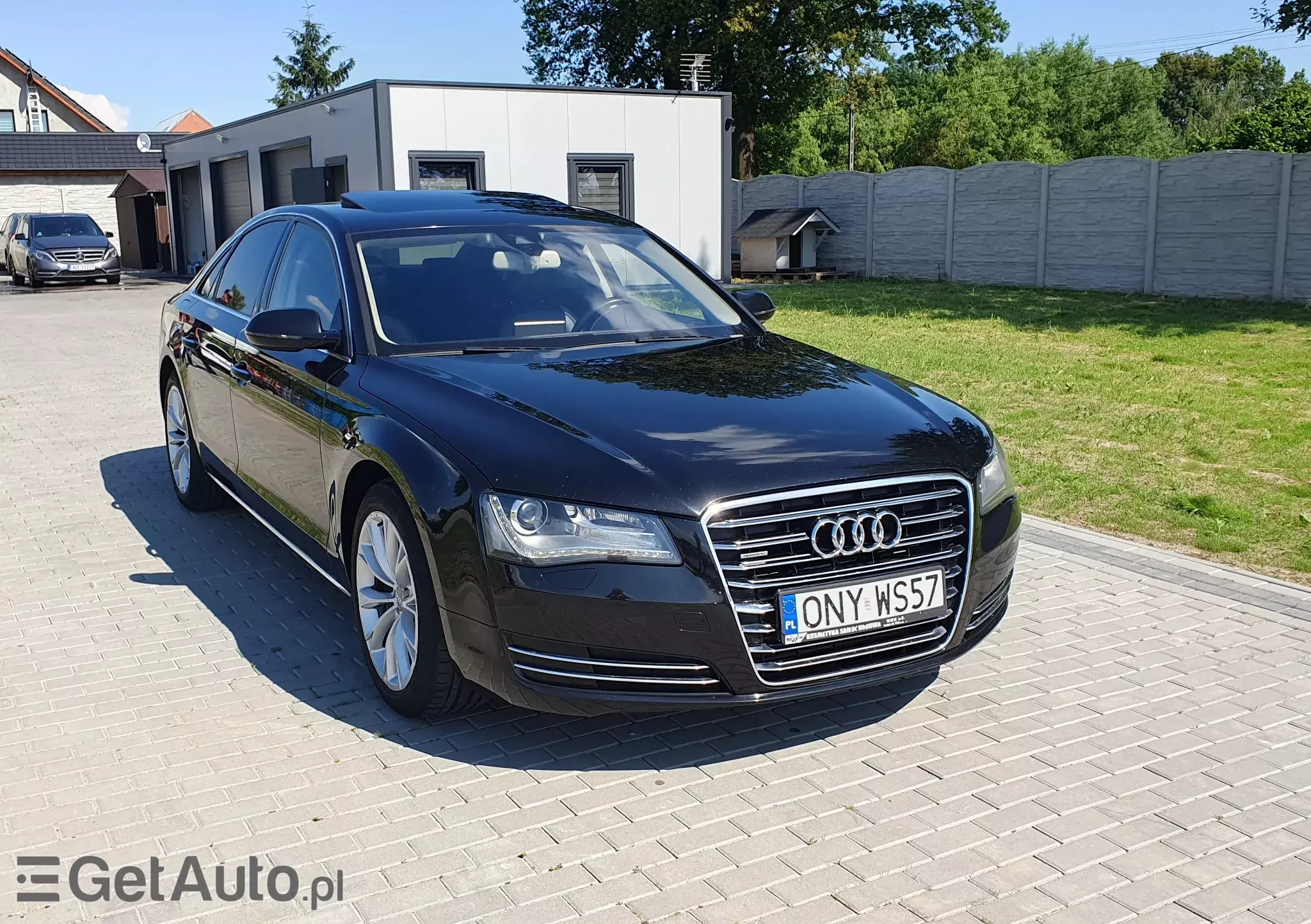 AUDI A8 