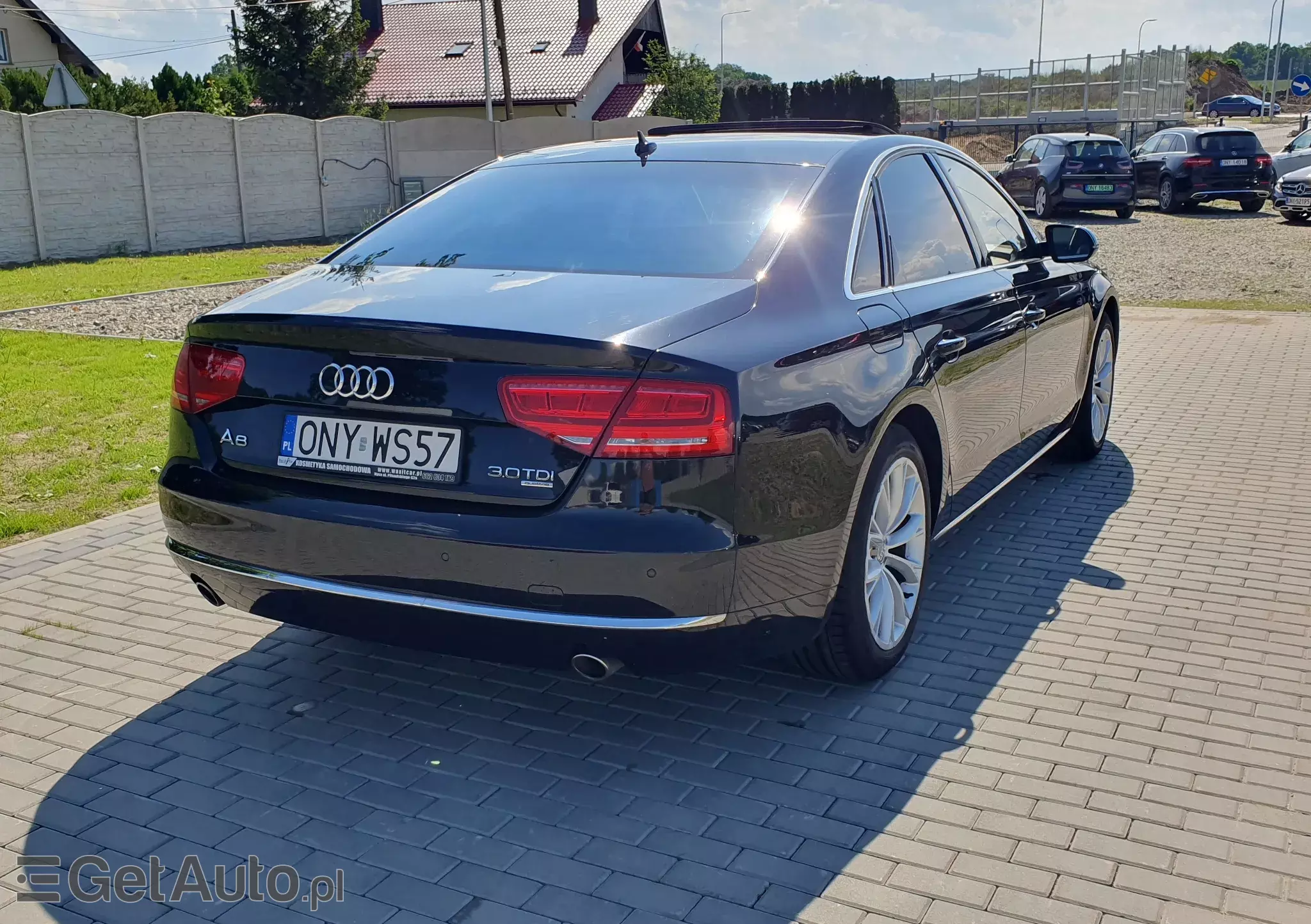 AUDI A8 