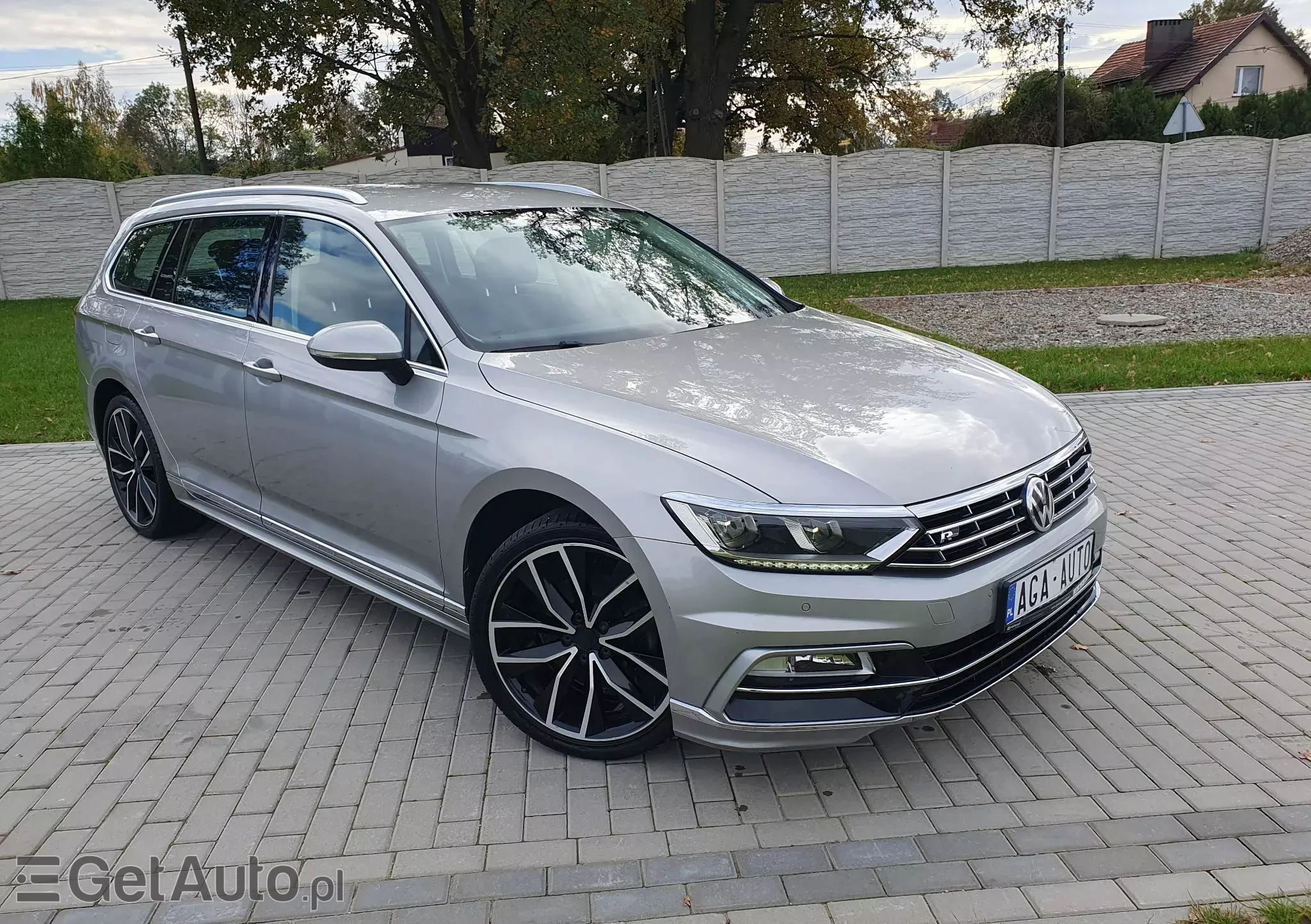 VOLKSWAGEN Passat Highline DSG