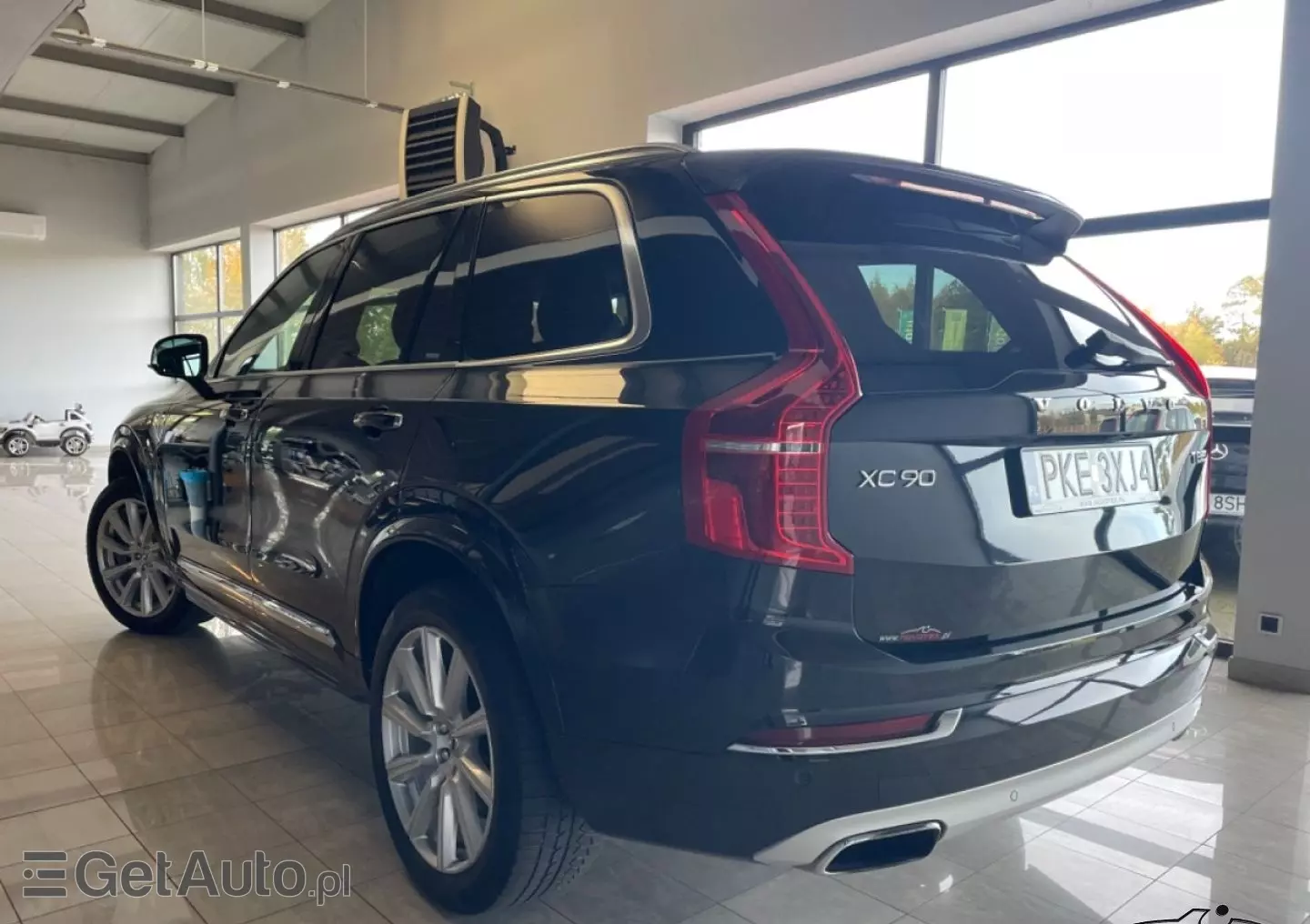 VOLVO XC90 