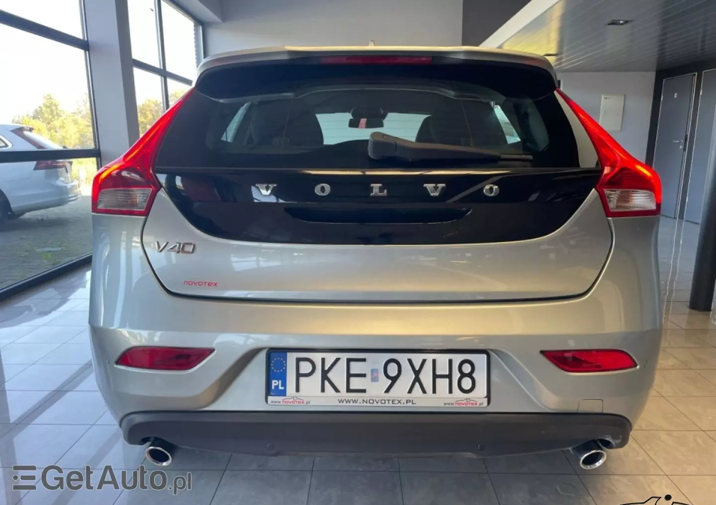 VOLVO V40 Momentum