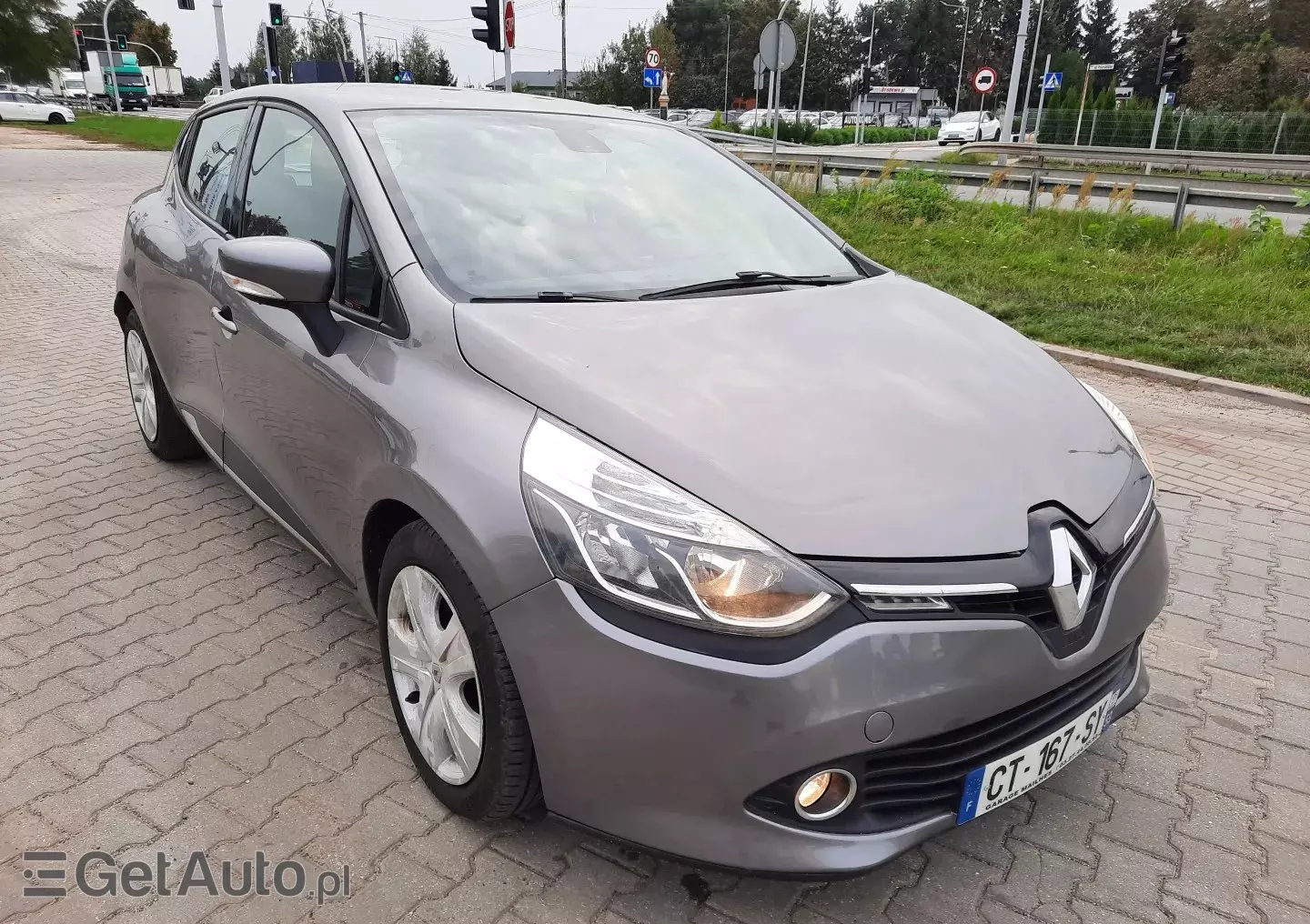 RENAULT Clio 