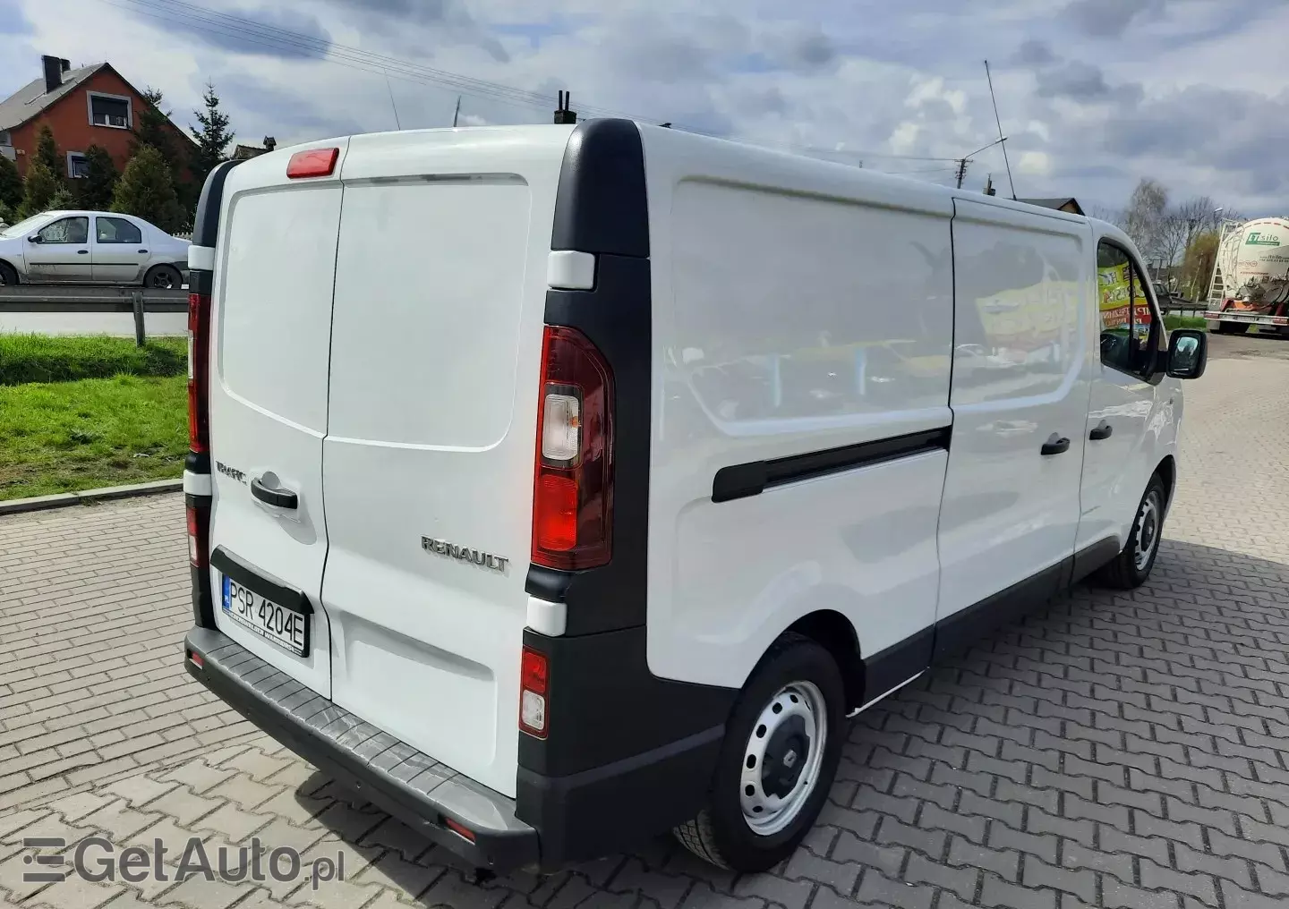 RENAULT Trafic L2H1 Business (1200)