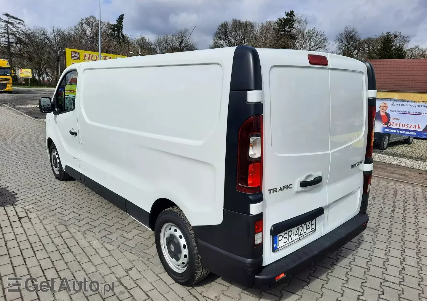 RENAULT Trafic L2H1 Business (1200)