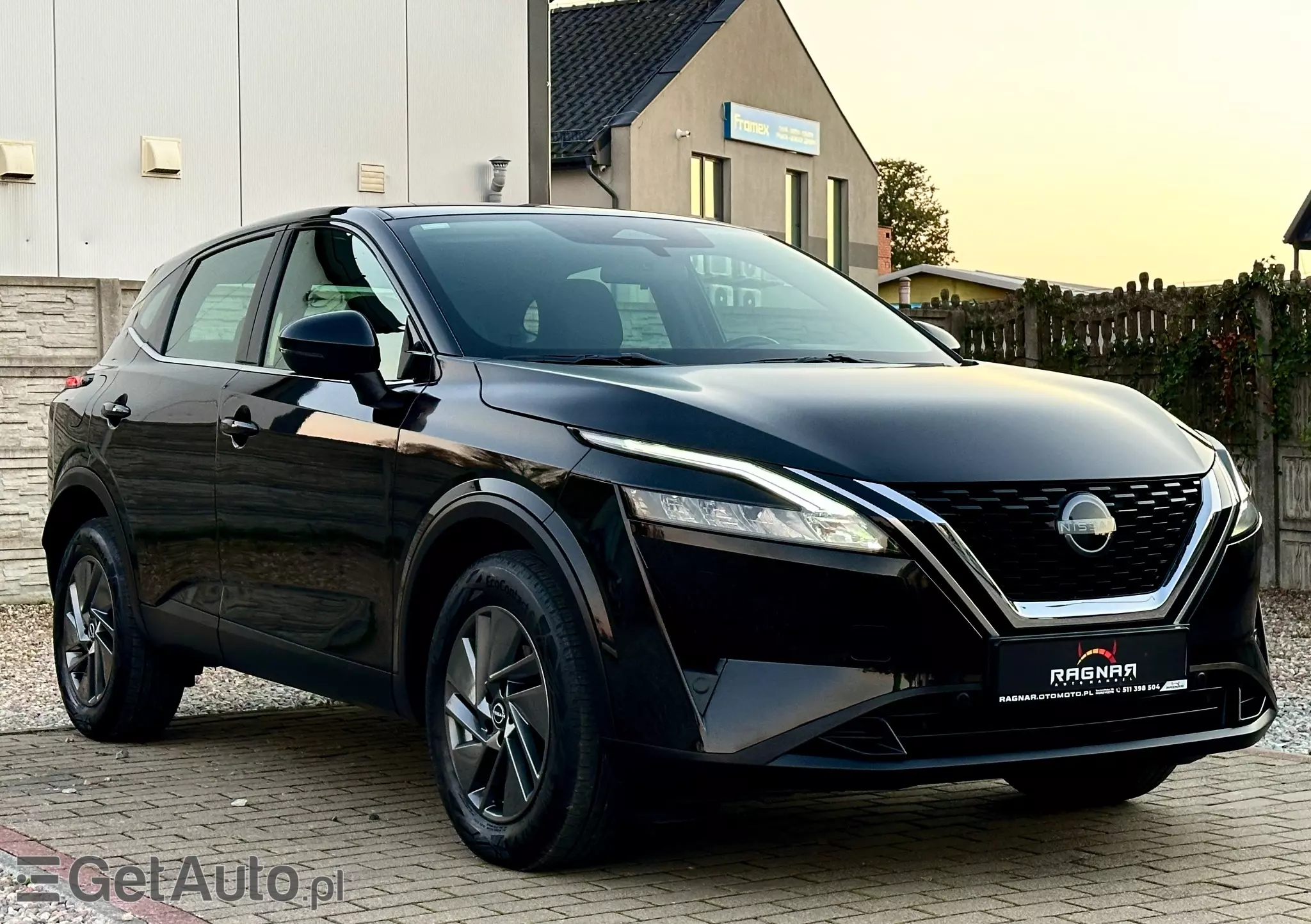 NISSAN Qashqai N-Connecta Xtronic