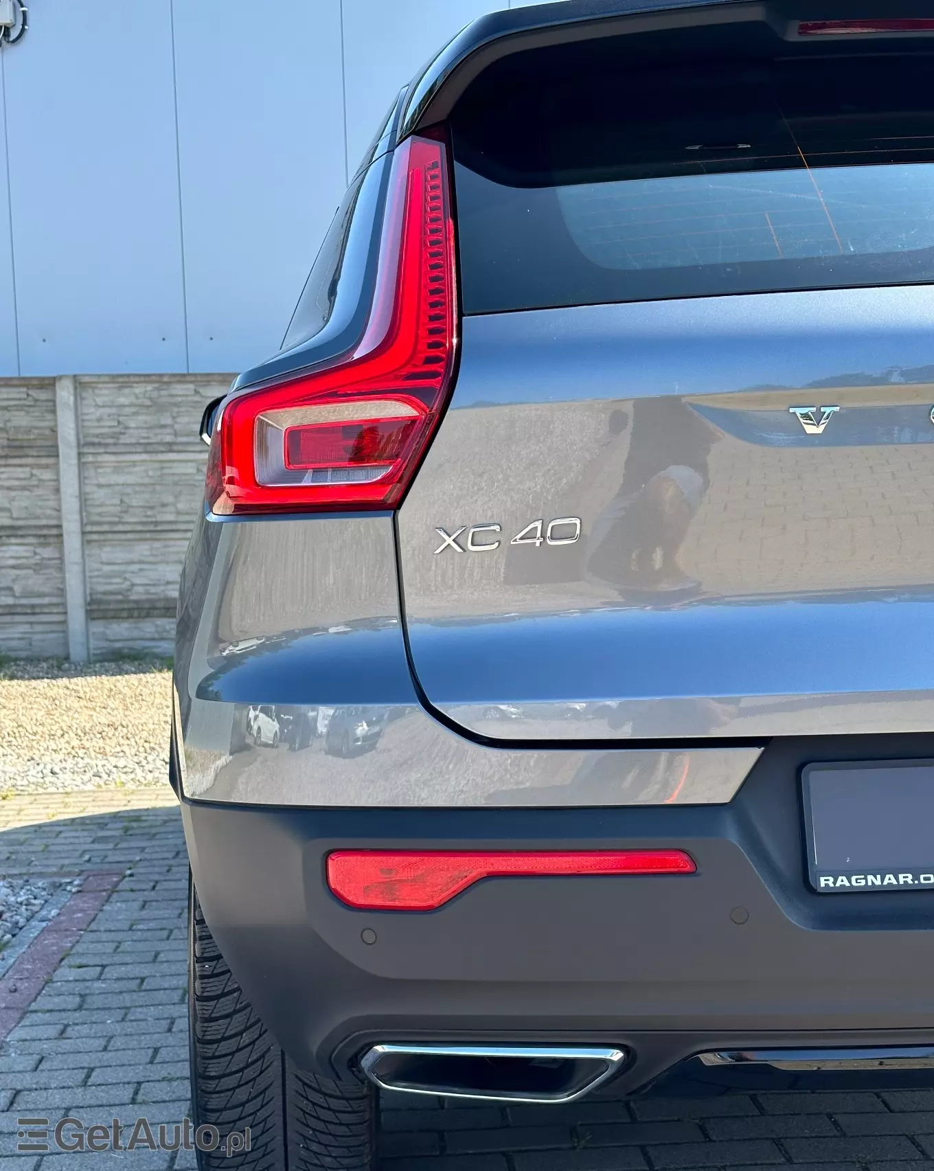 VOLVO XC40 D3 R-Design